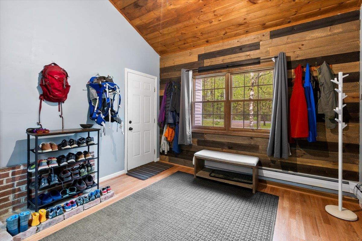 1283 Hidden Valley Road