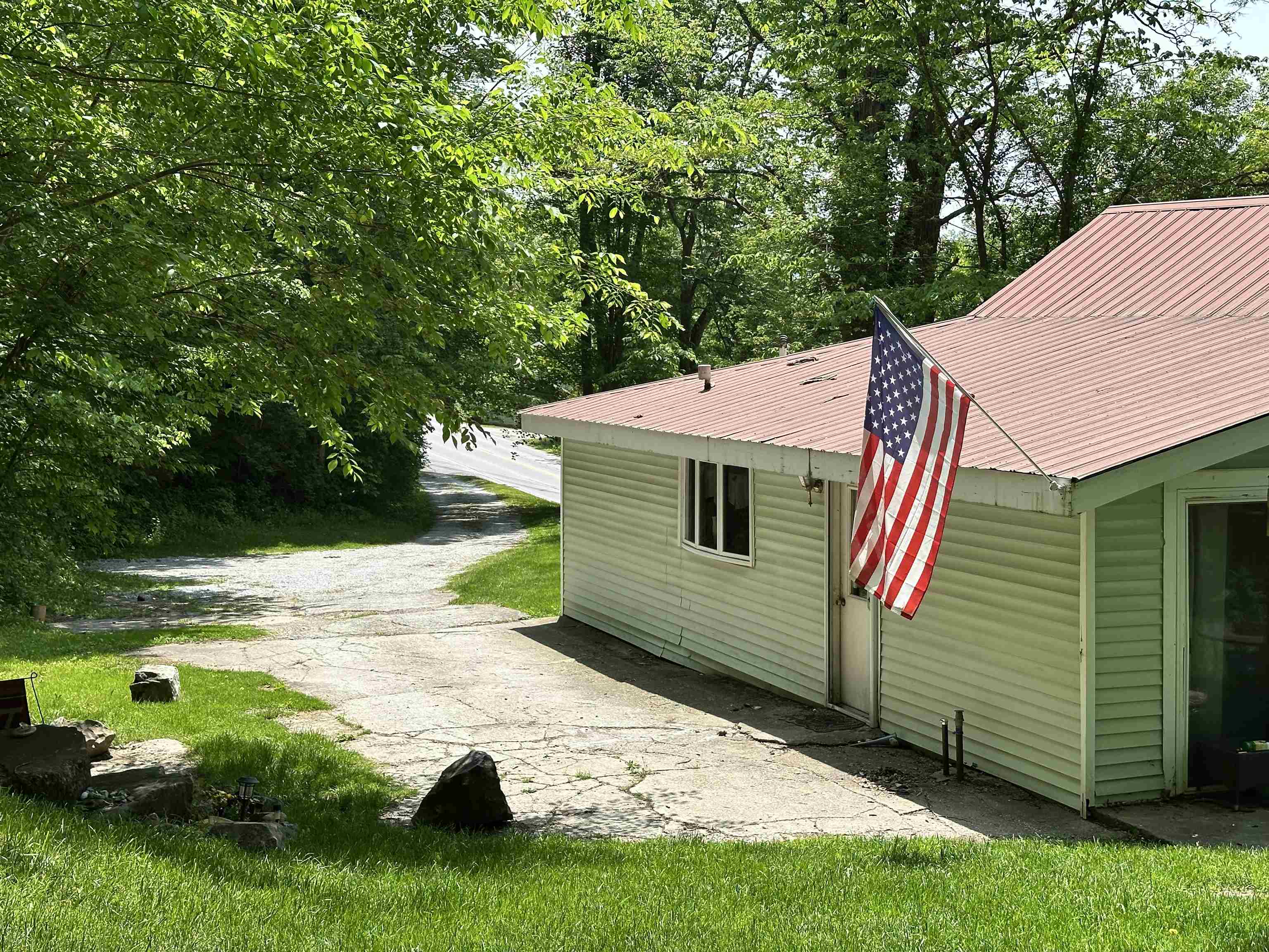 806 Vermont Route 313