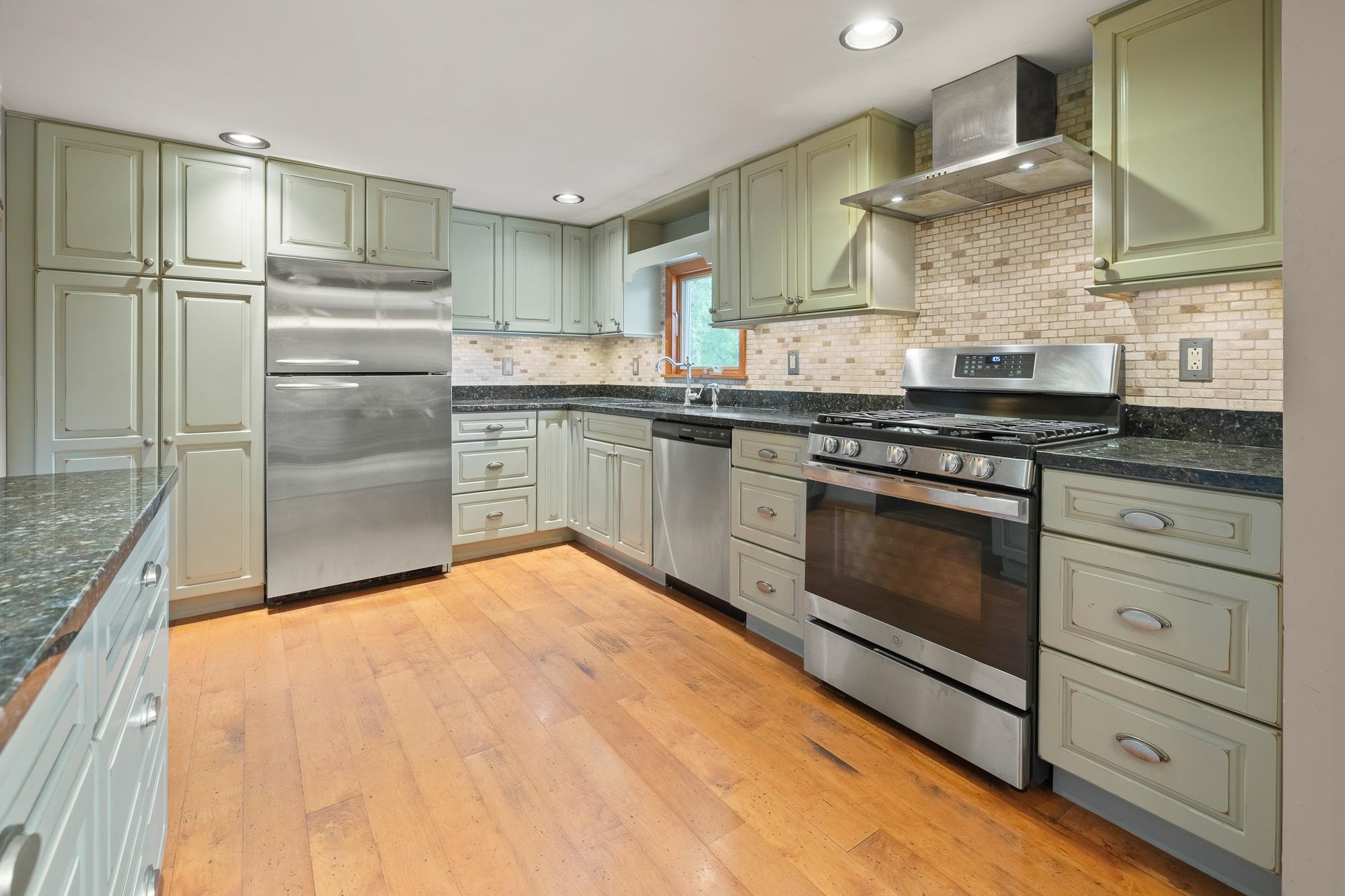 69 Hillvale Drive