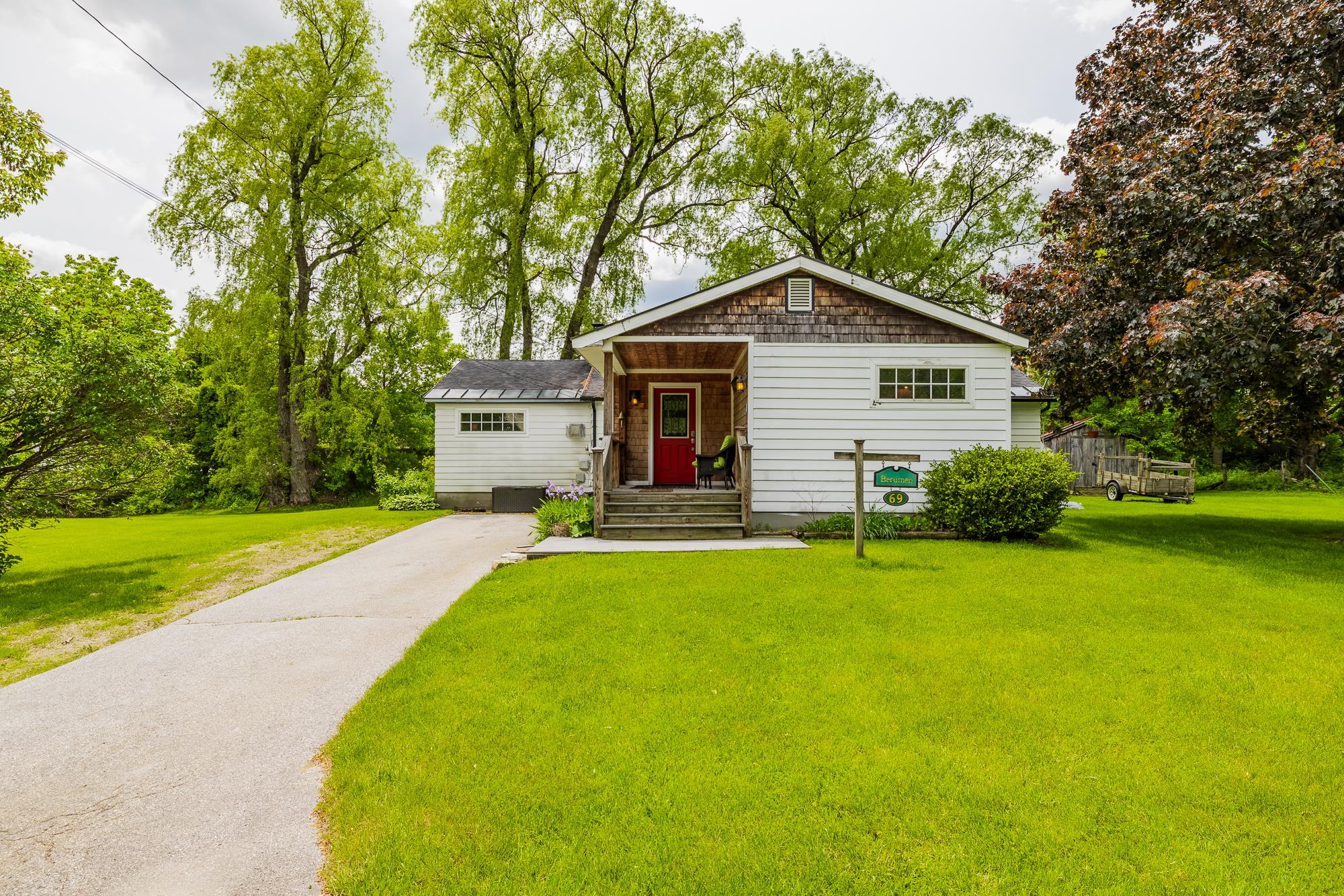 69 Hillvale Drive