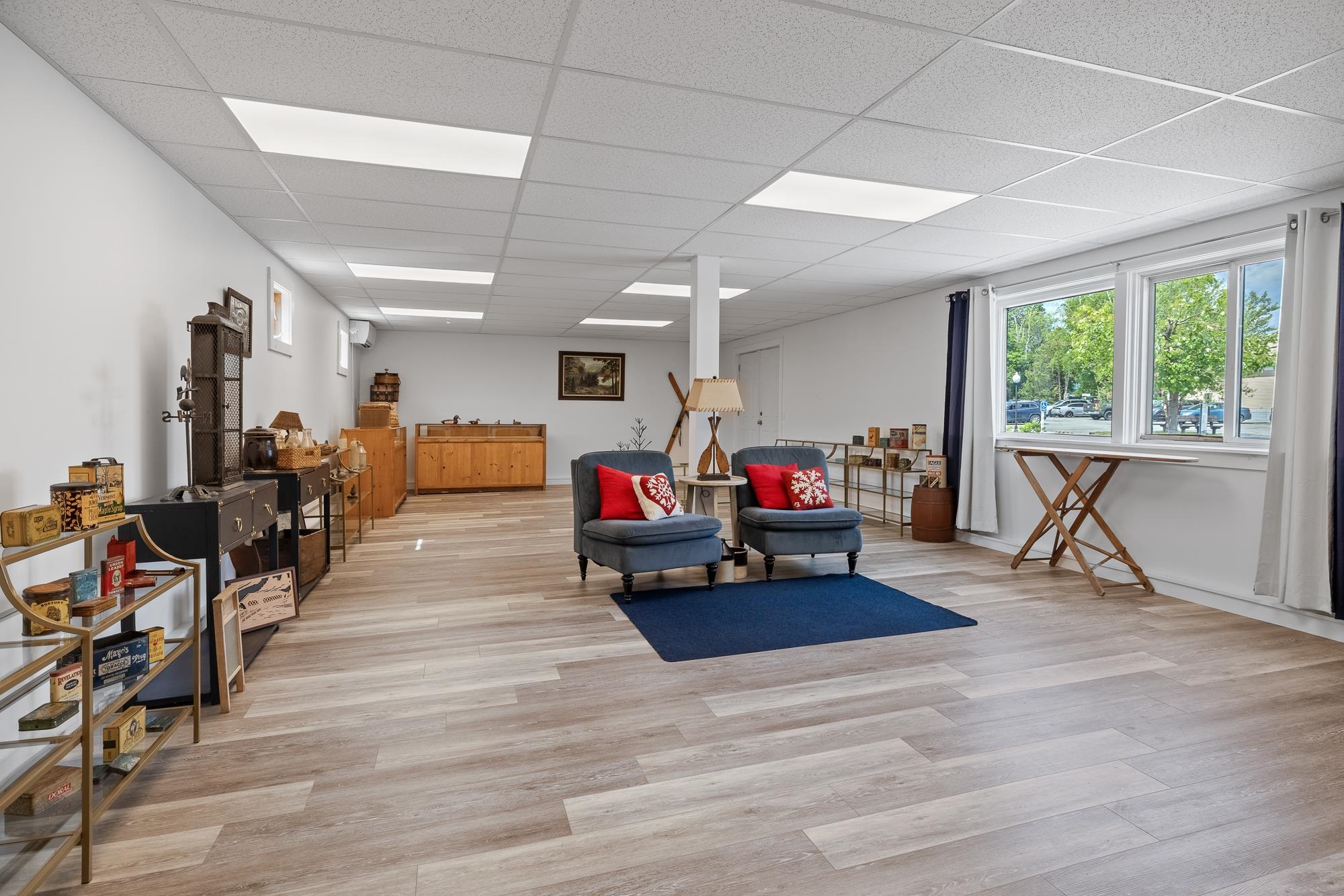 4943 Main Street