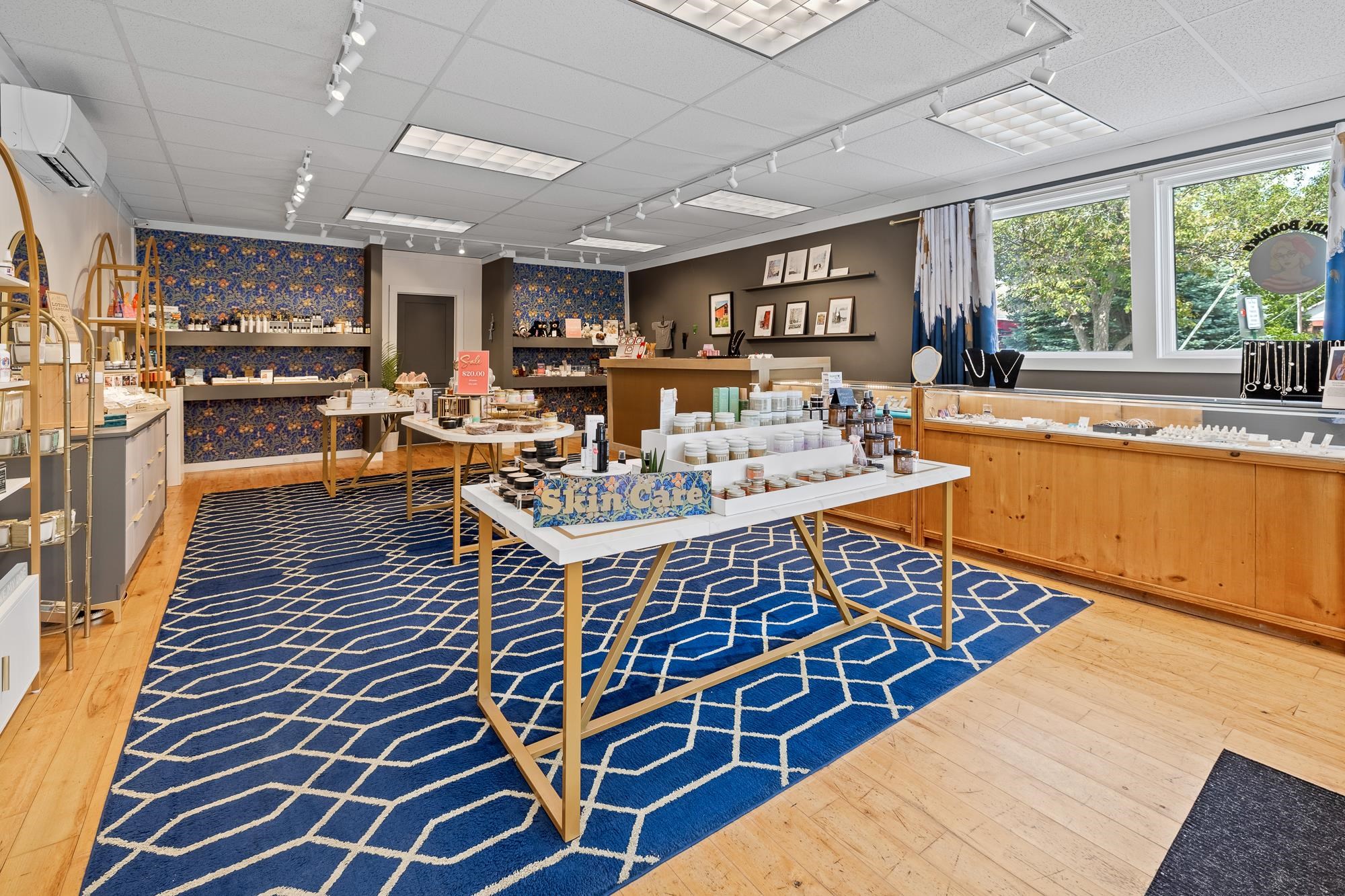 4943 Main Street