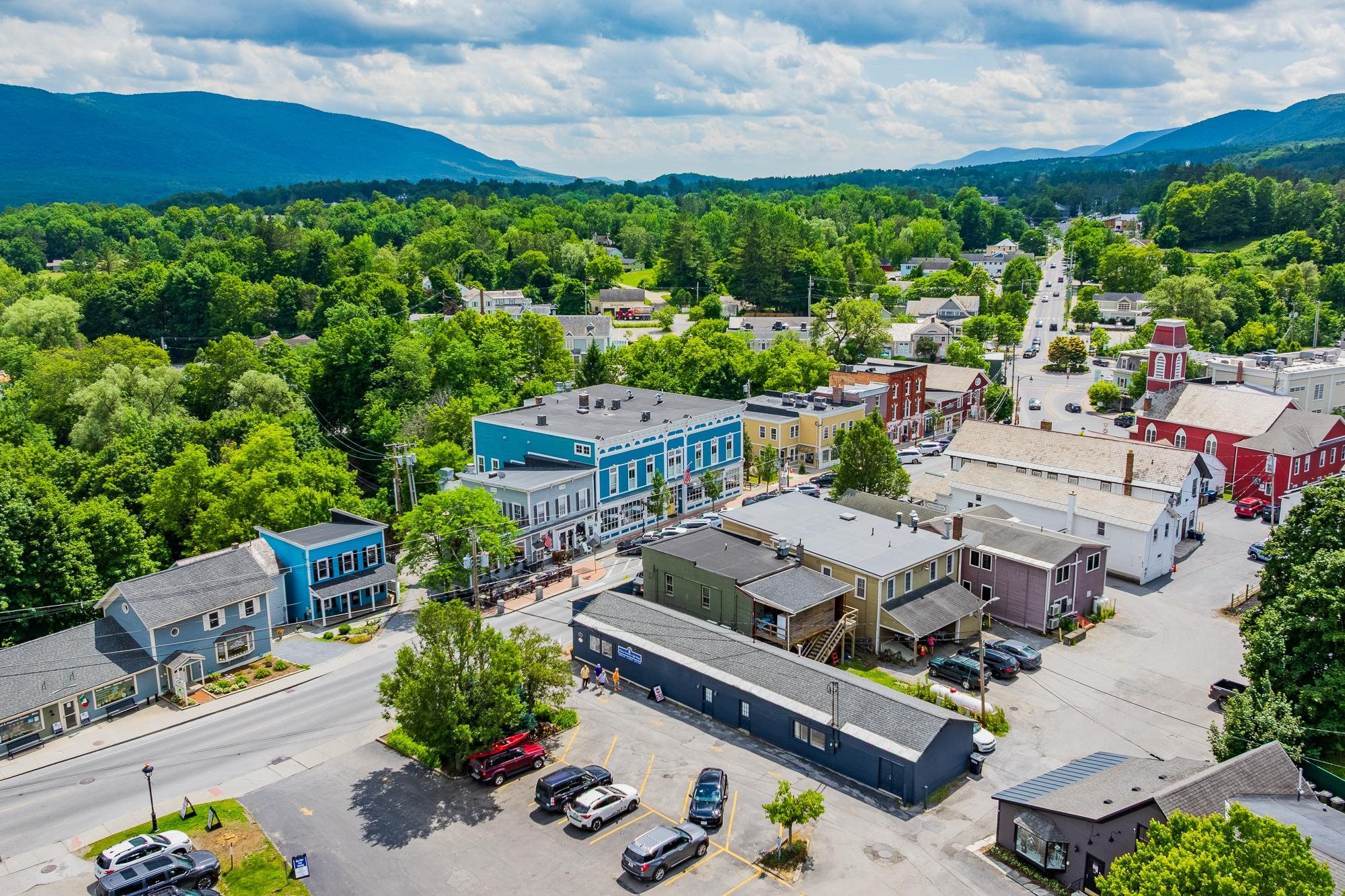 4943 Main Street
