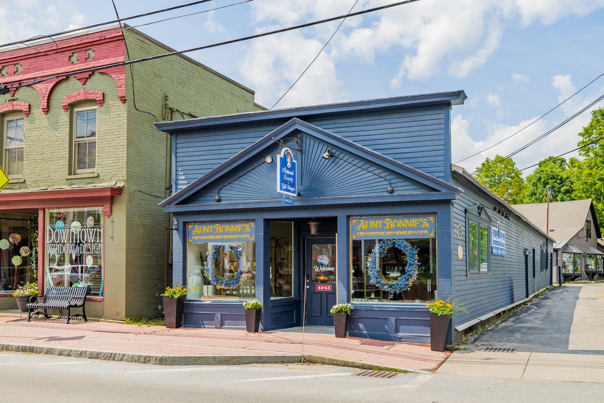 4943 Main Street