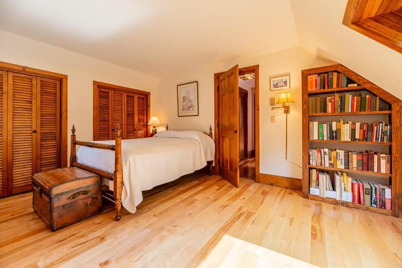 1148 Kent Hollow Road