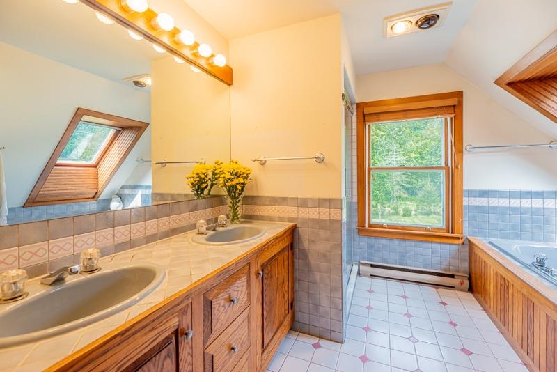 1148 Kent Hollow Road