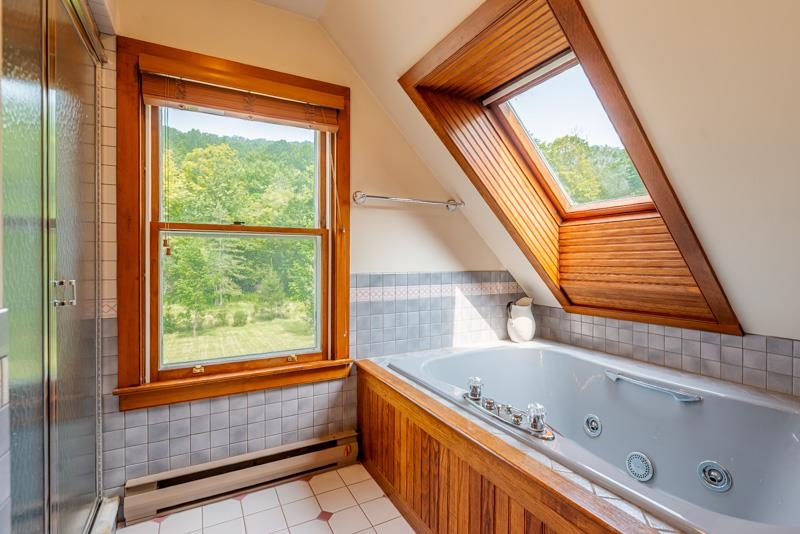 1148 Kent Hollow Road