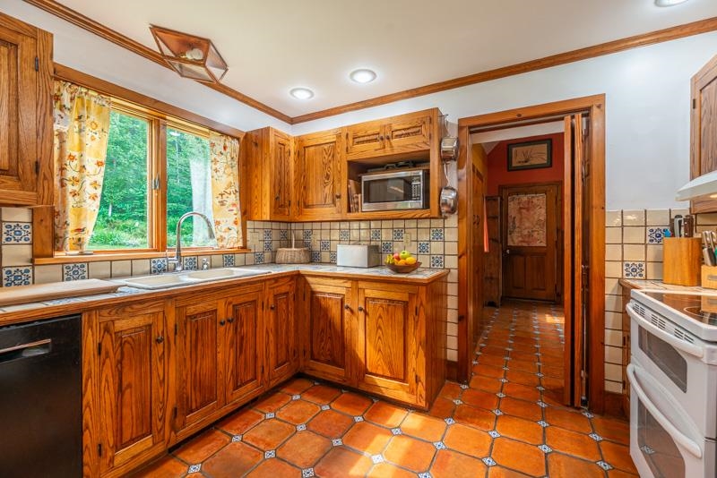 1148 Kent Hollow Road