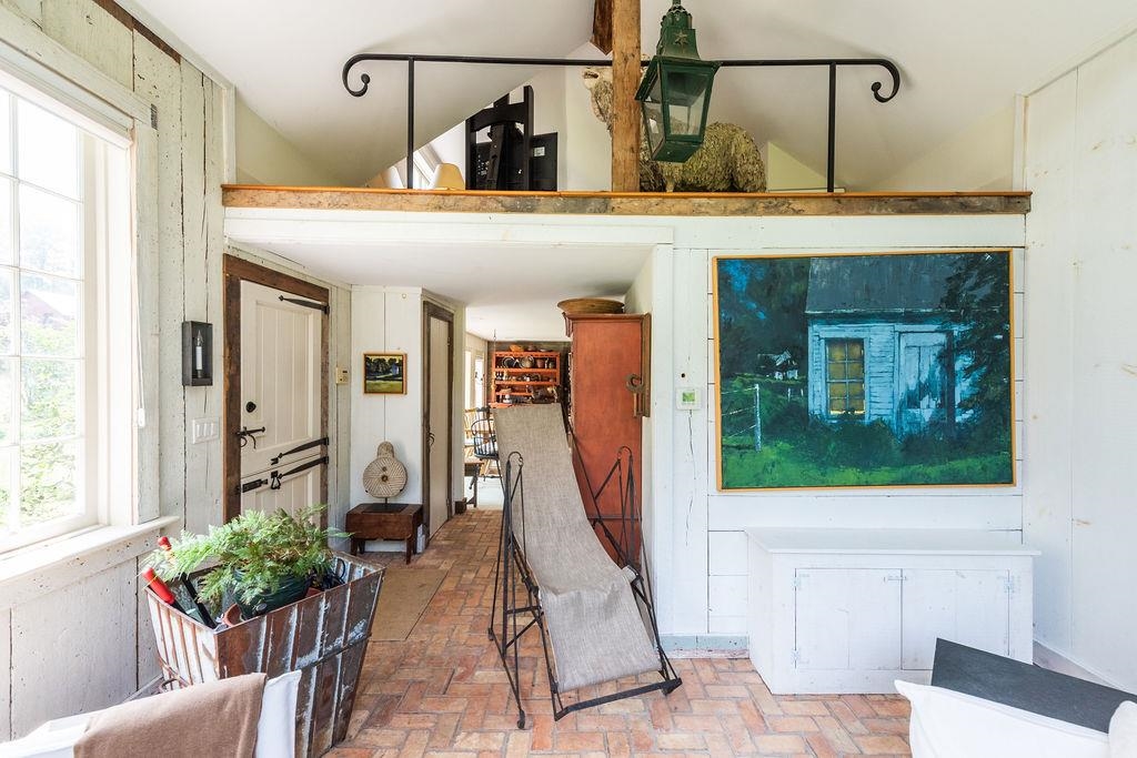 694 Sykes Hollow Road