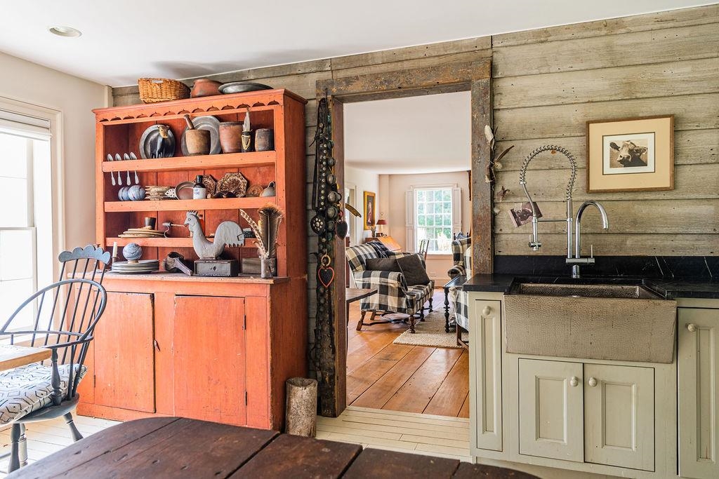 694 Sykes Hollow Road