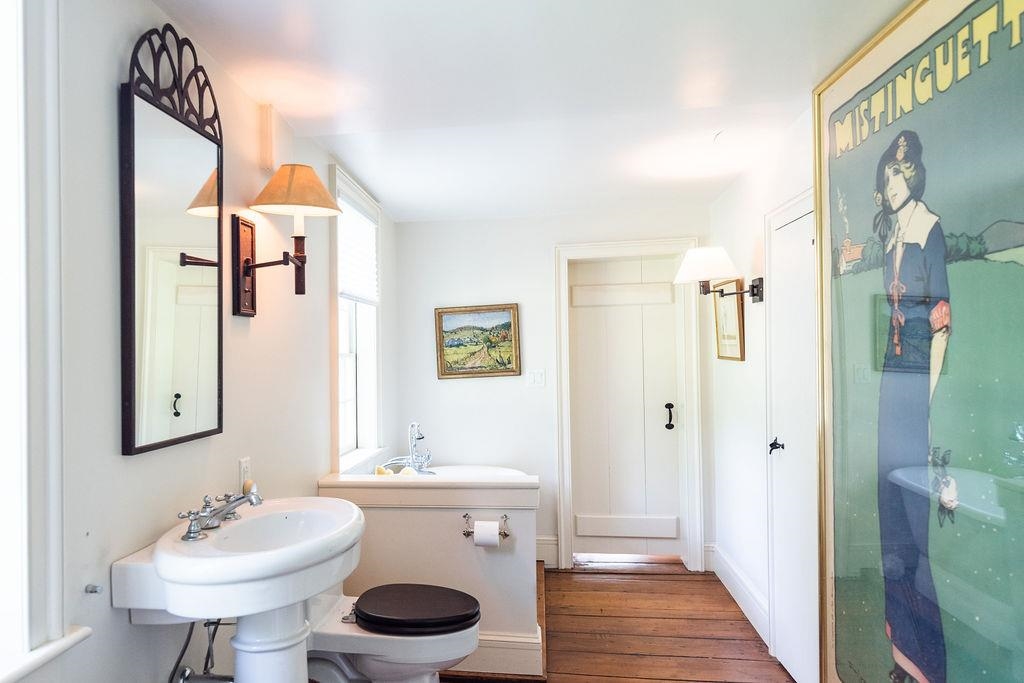 694 Sykes Hollow Road