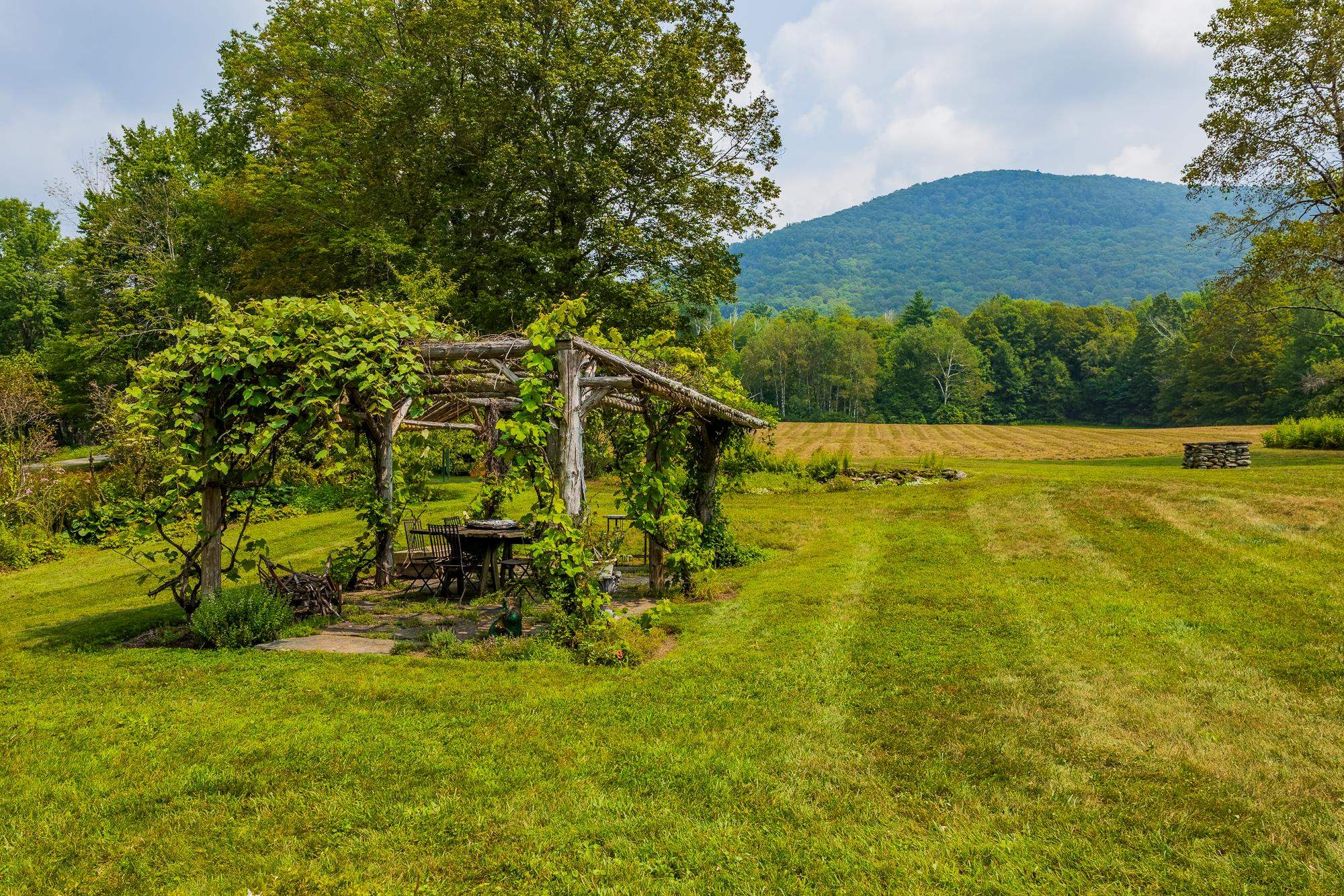 694 Sykes Hollow Road