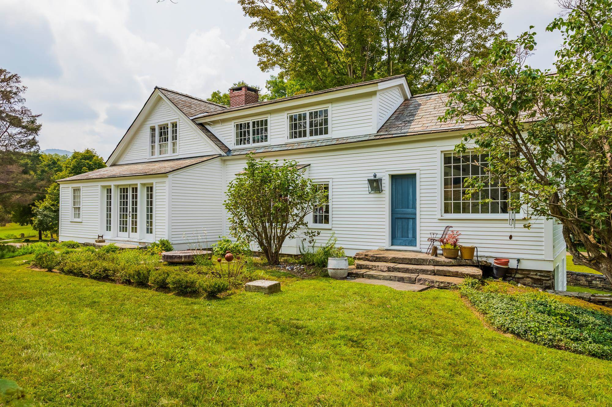 694 Sykes Hollow Road