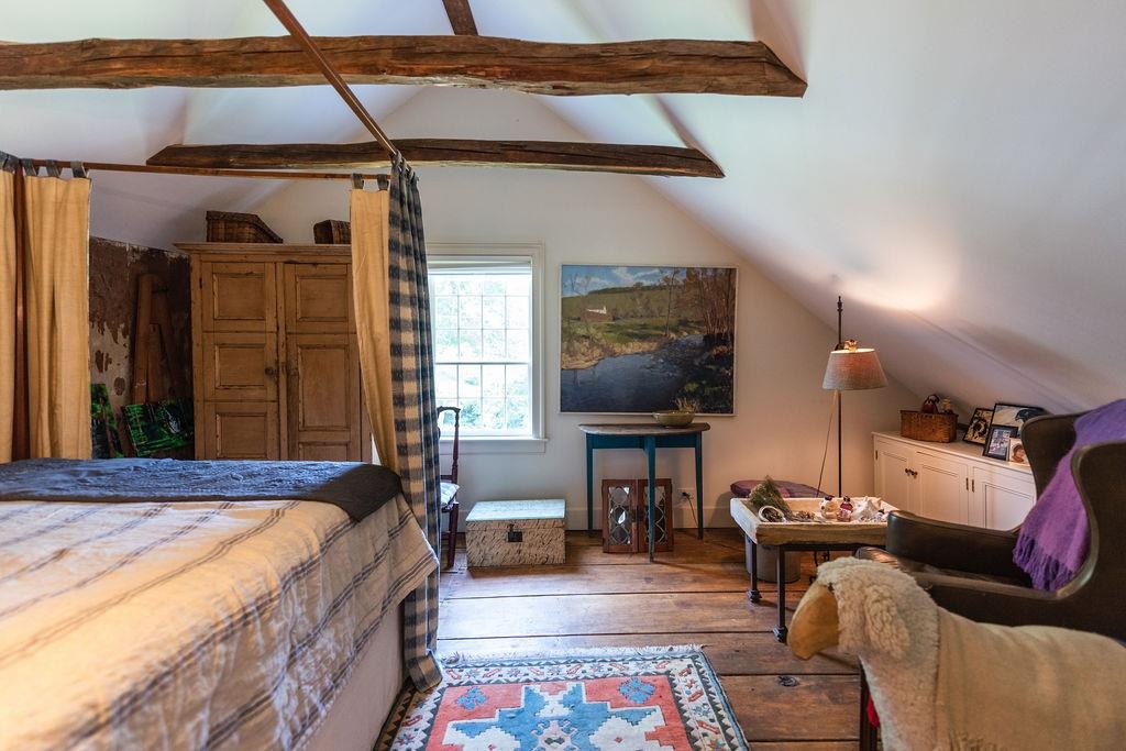 694 Sykes Hollow Road