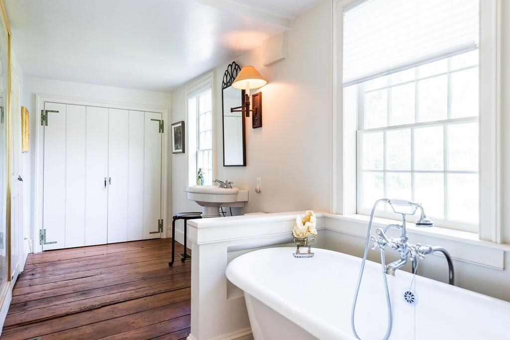 694 Sykes Hollow Road