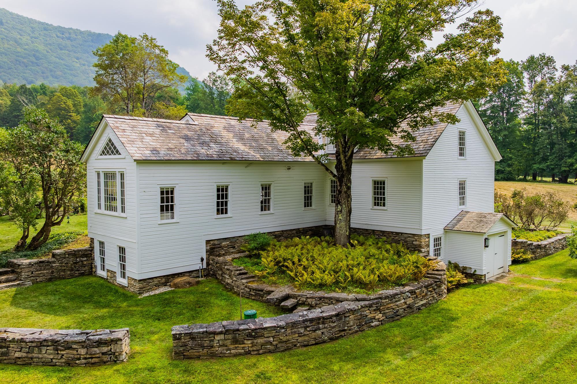 694 Sykes Hollow Road