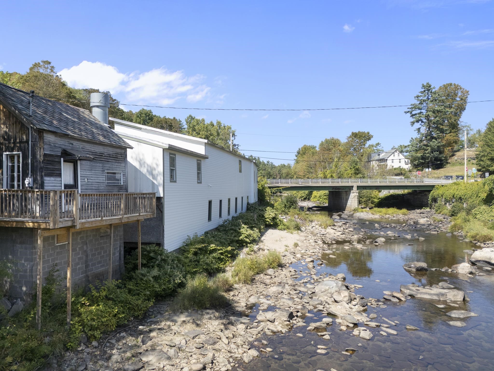 33 West River Street