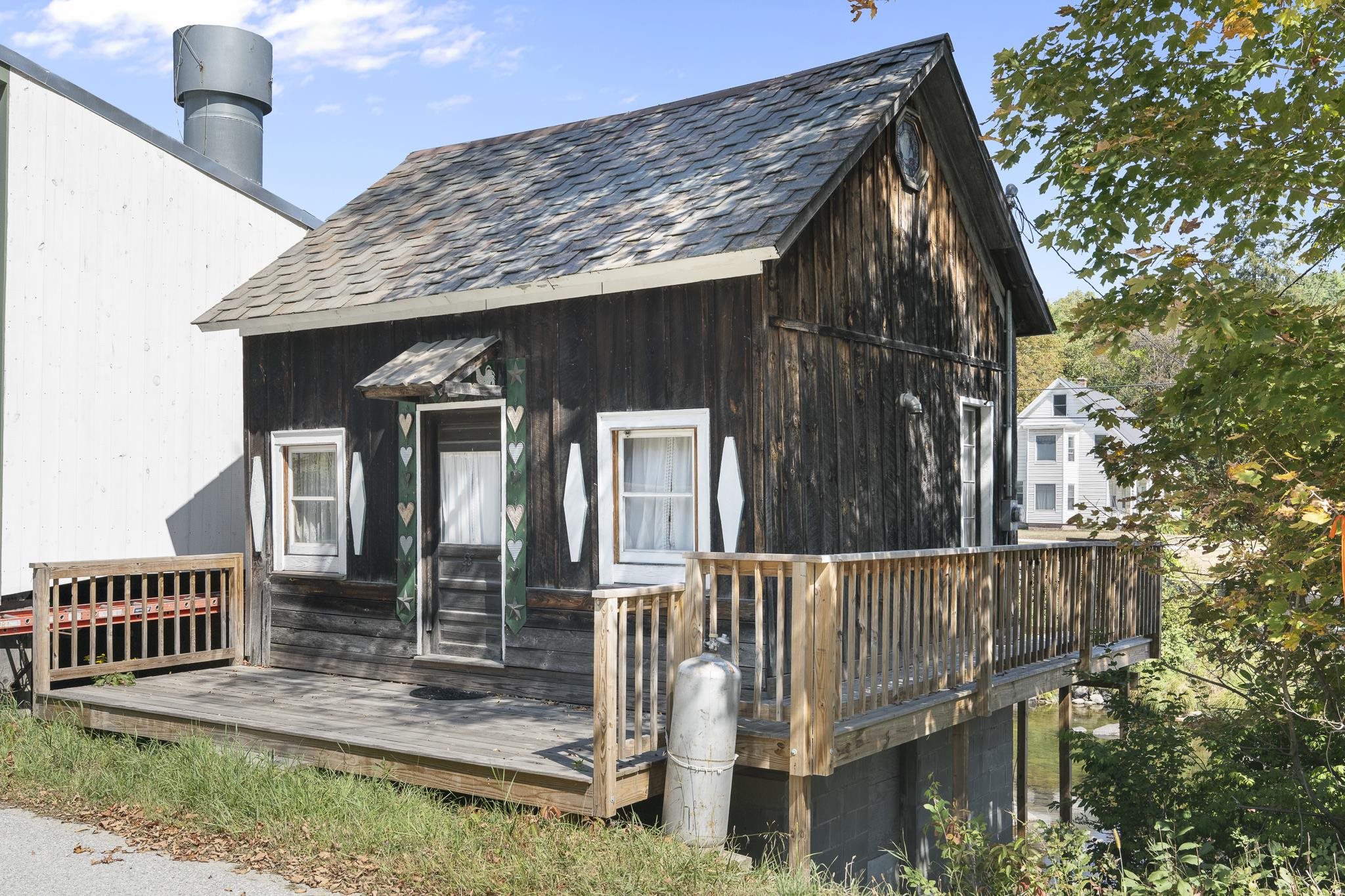 33 West River Street