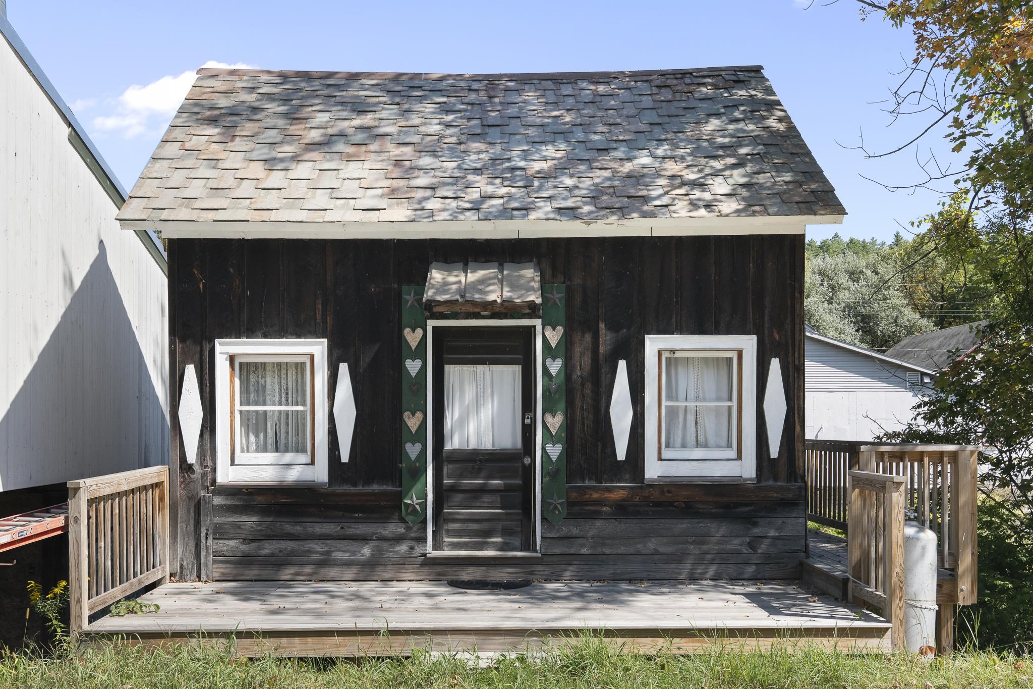 33 West River Street