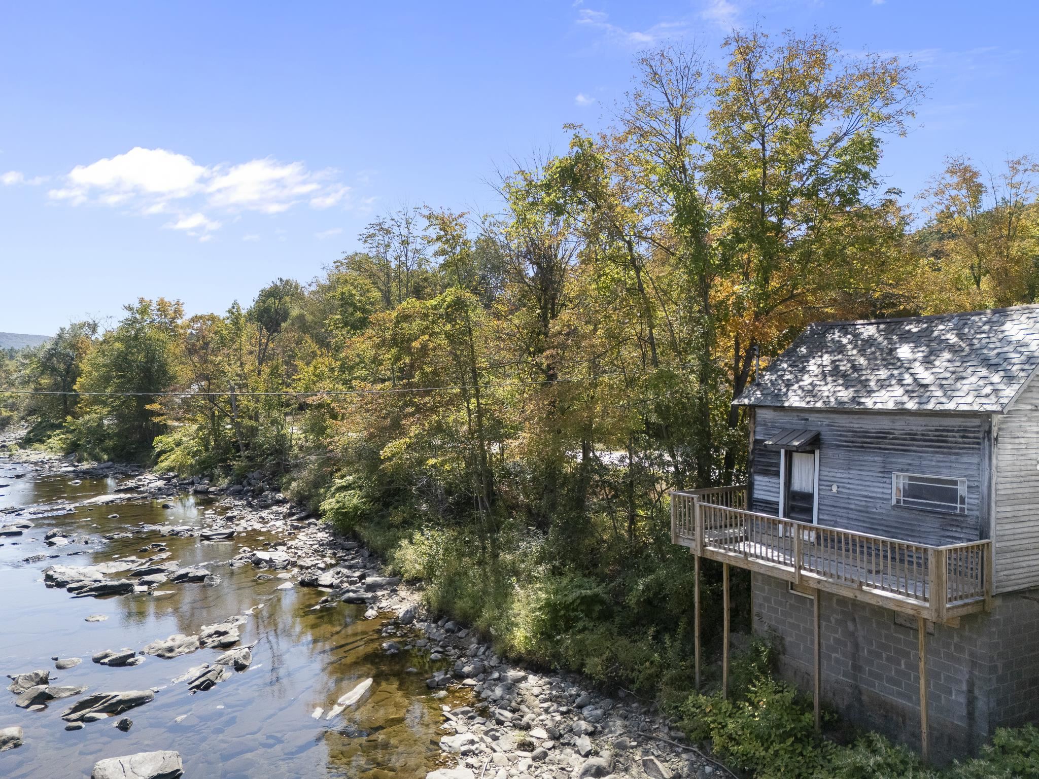 33 West River Street