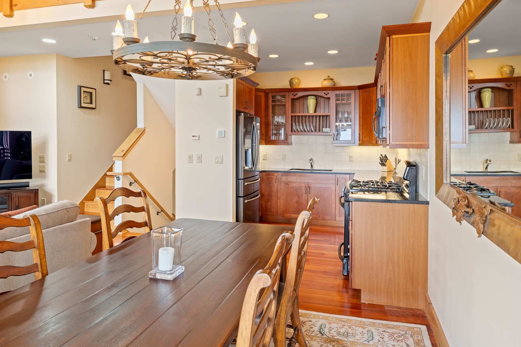 4B Hardwood Hill