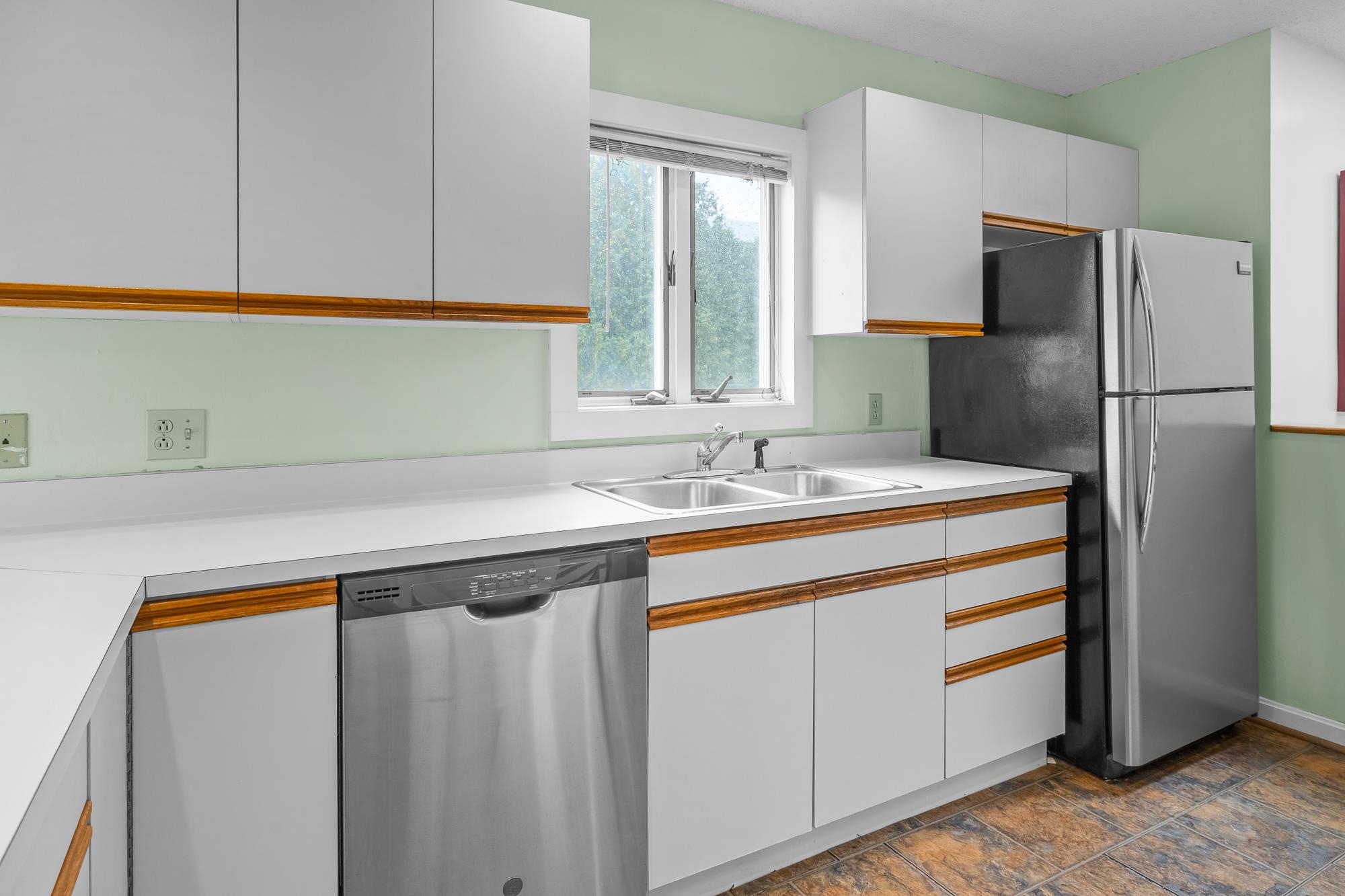 51 Russell Street Unit: D