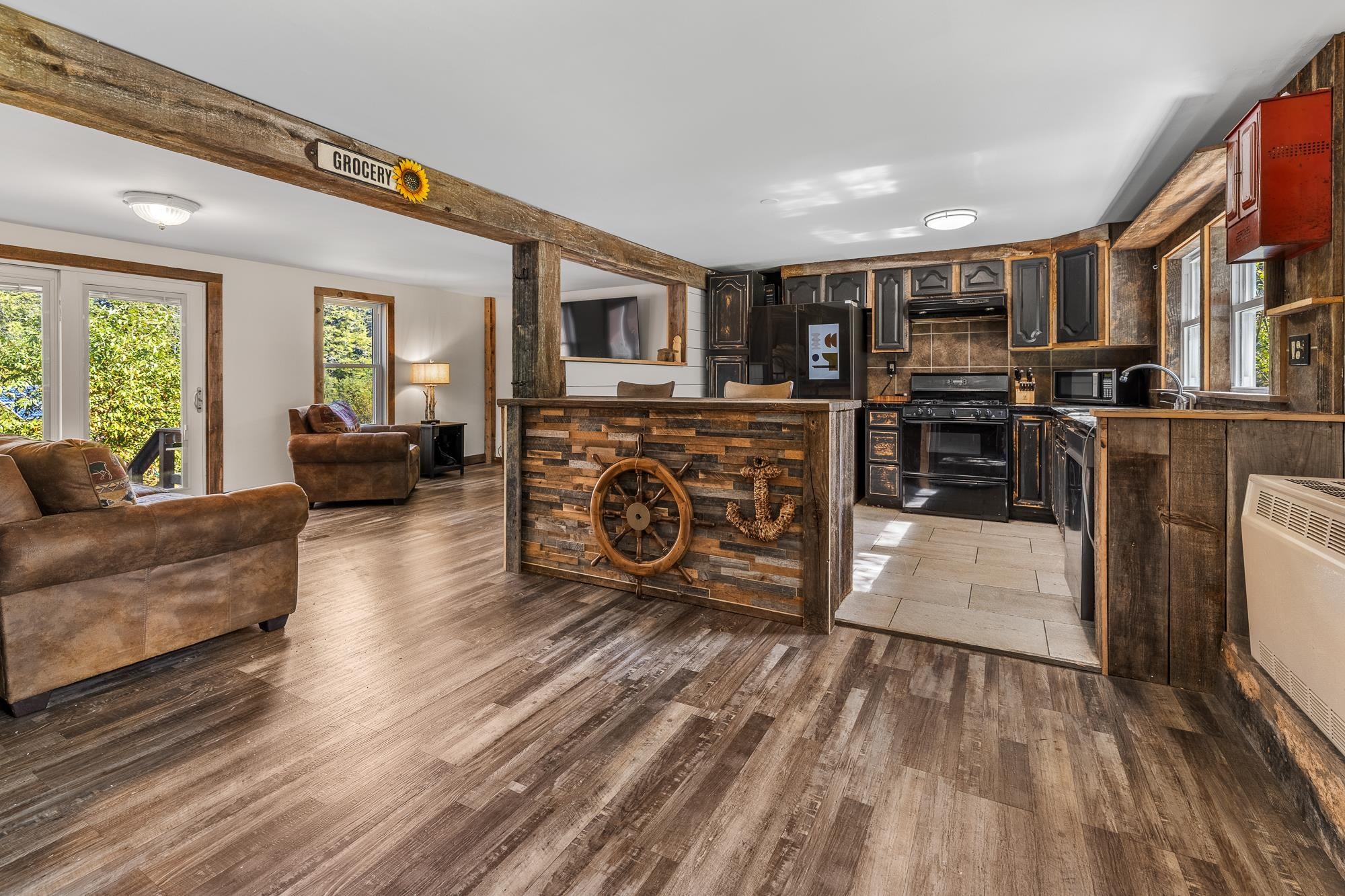 935 Old Manchester Road