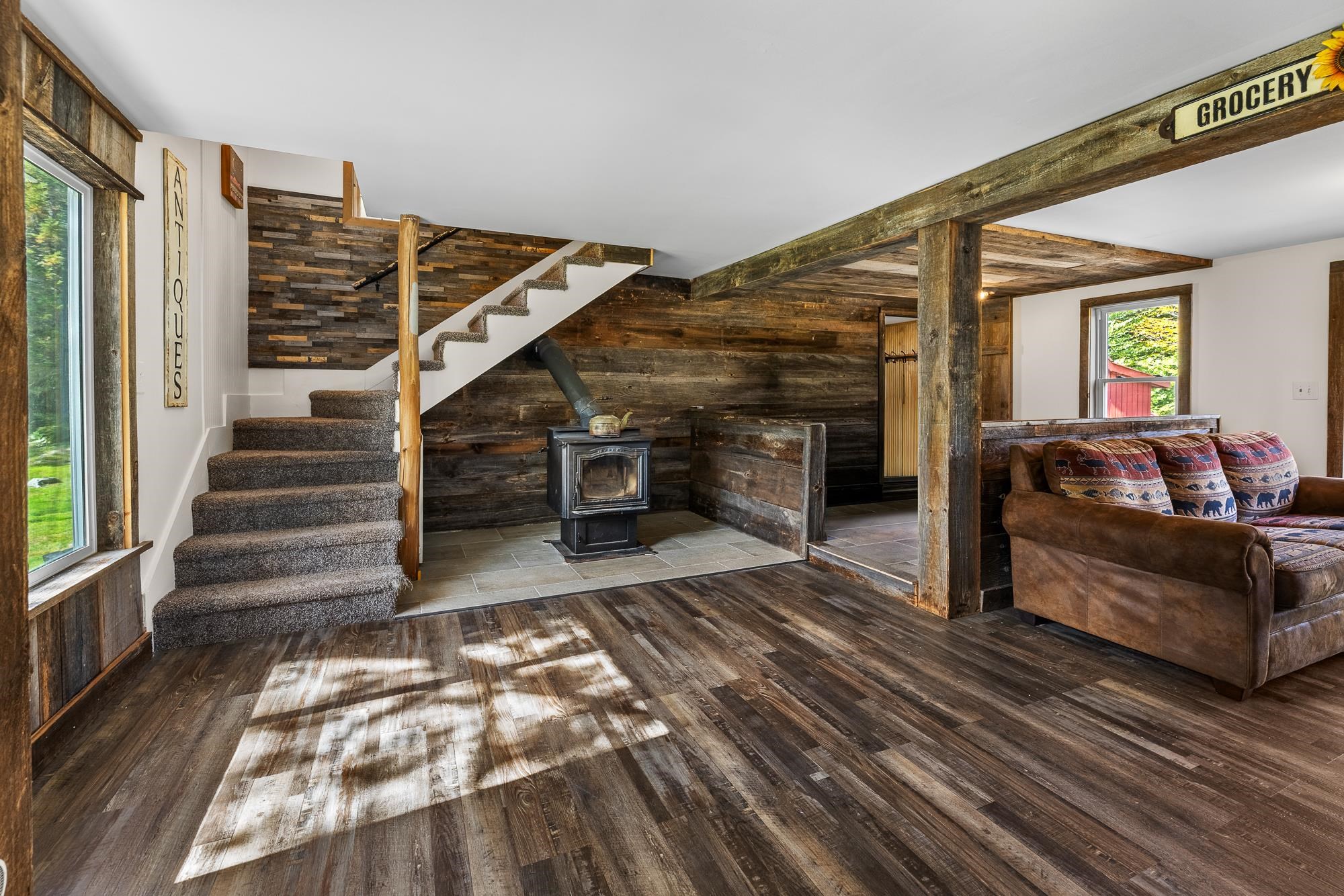 935 Old Manchester Road