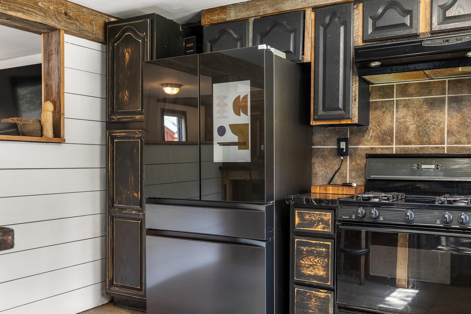 935 Old Manchester Road