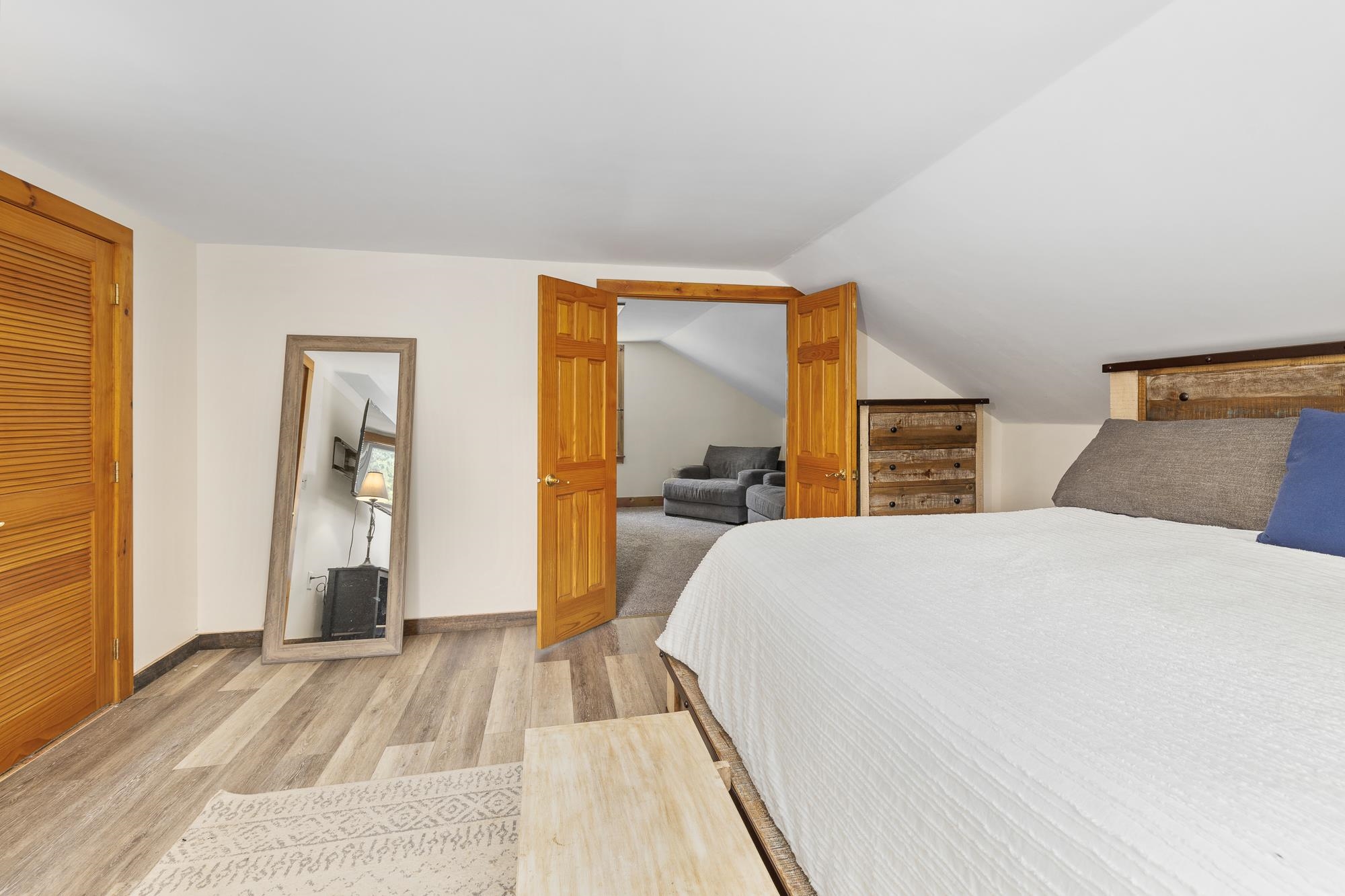 935 Old Manchester Road