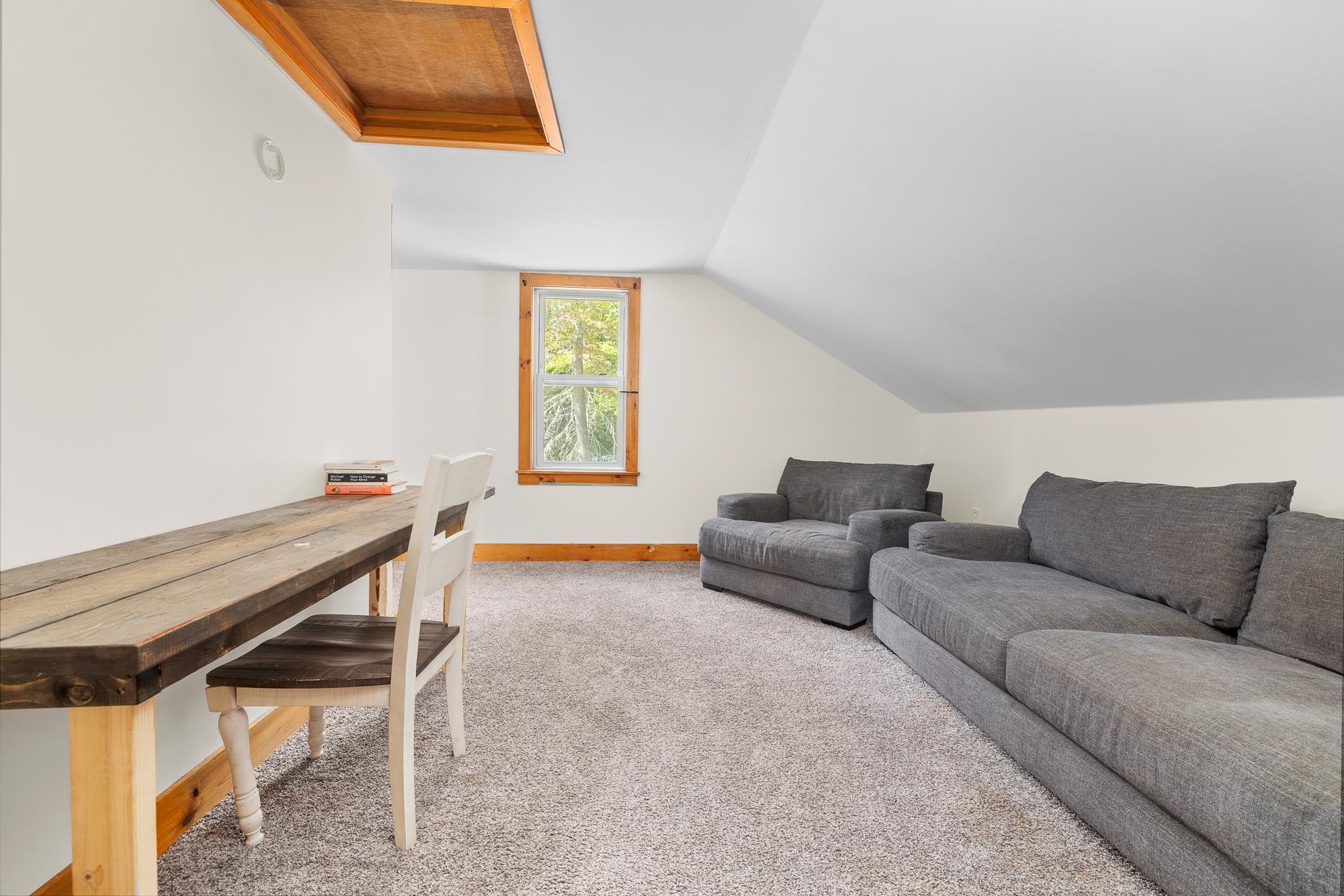 935 Old Manchester Road