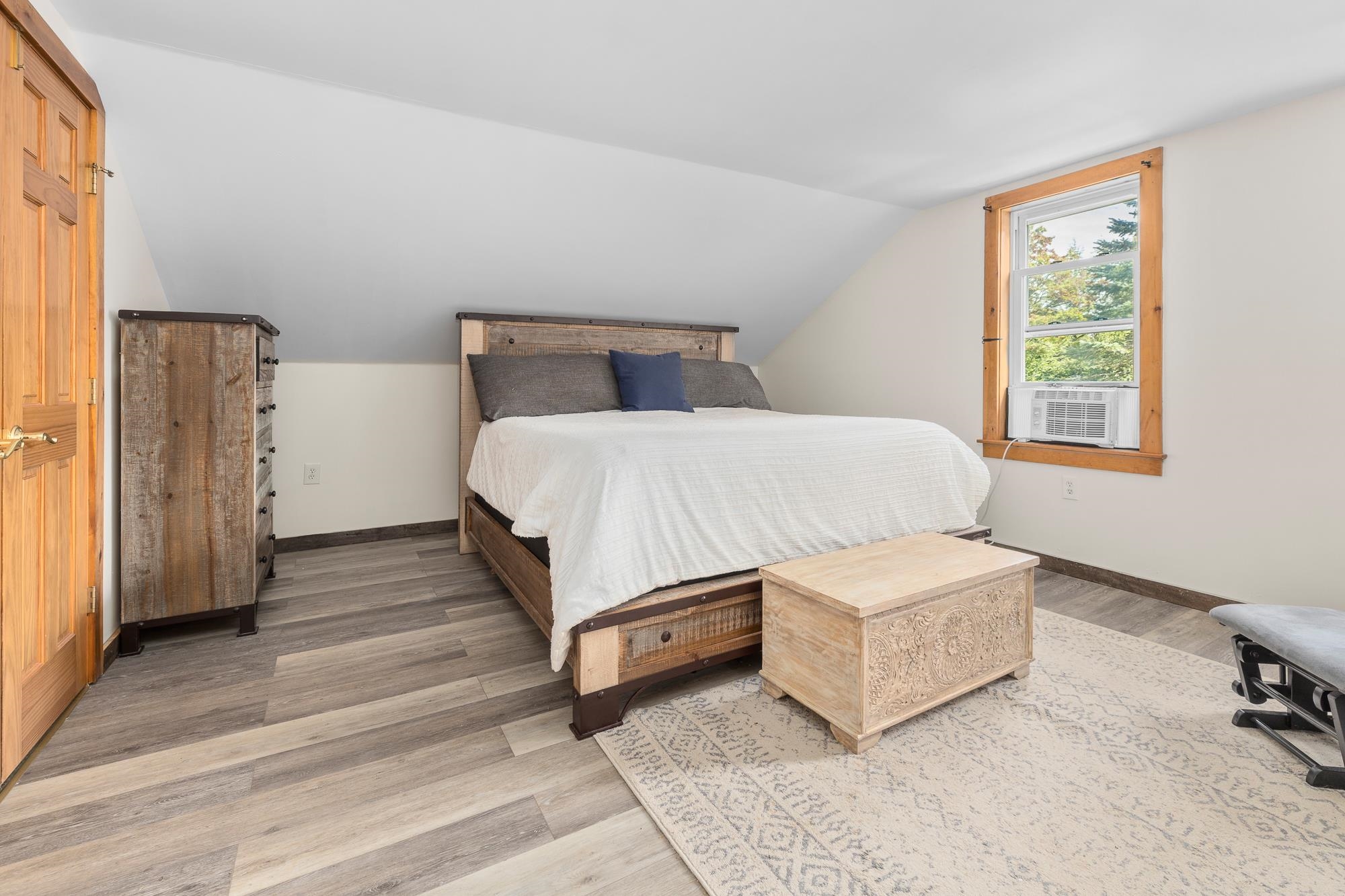 935 Old Manchester Road