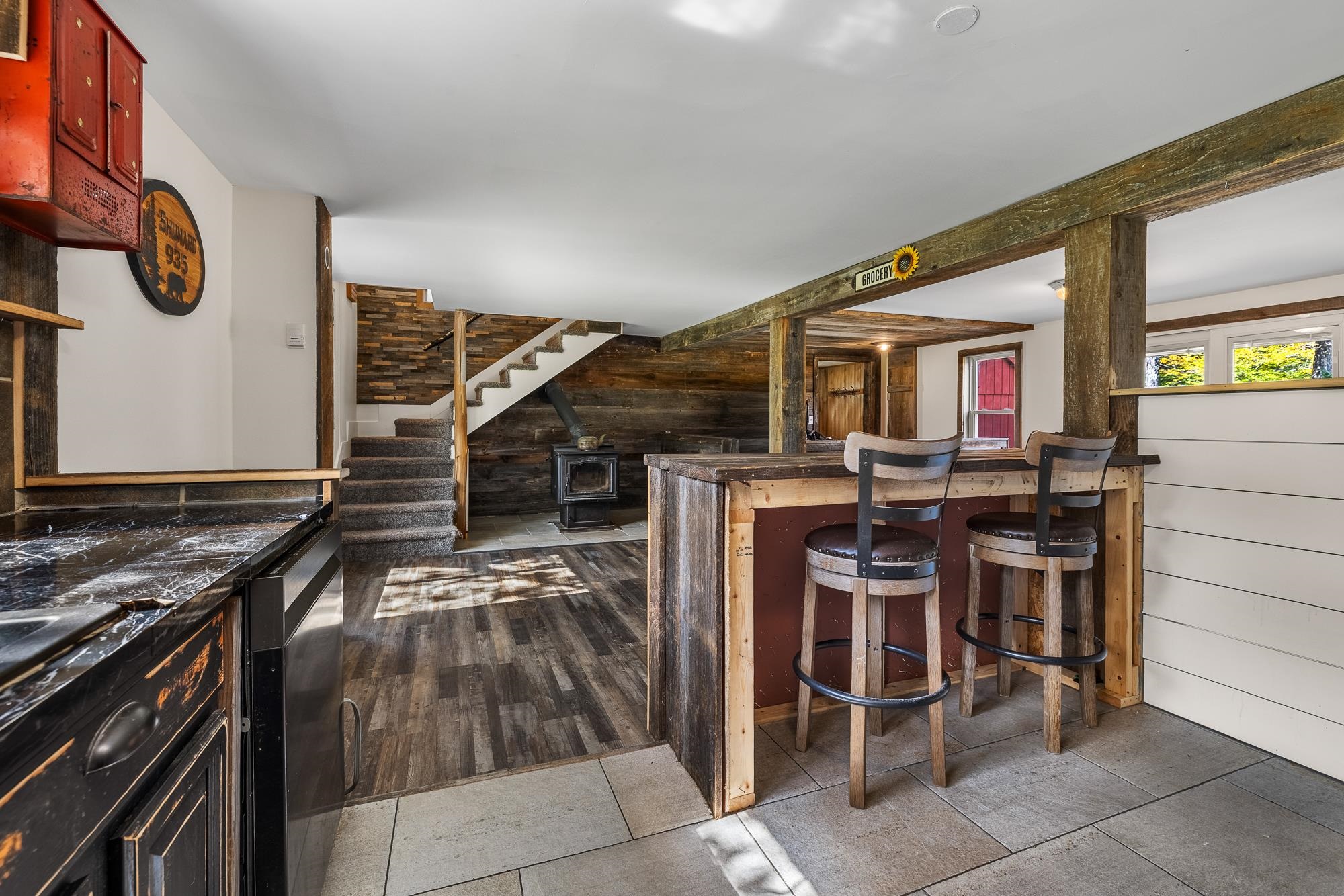 935 Old Manchester Road