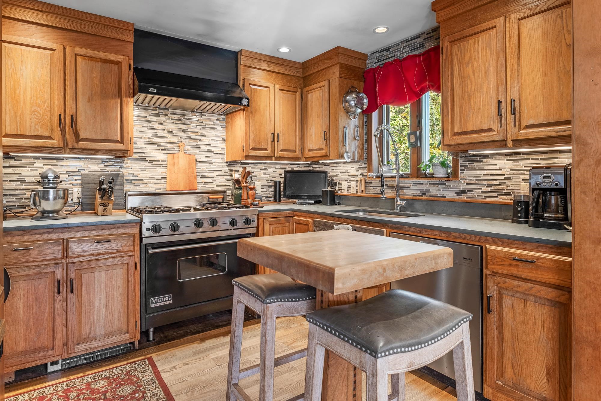 1886 Winhall Hollow Road