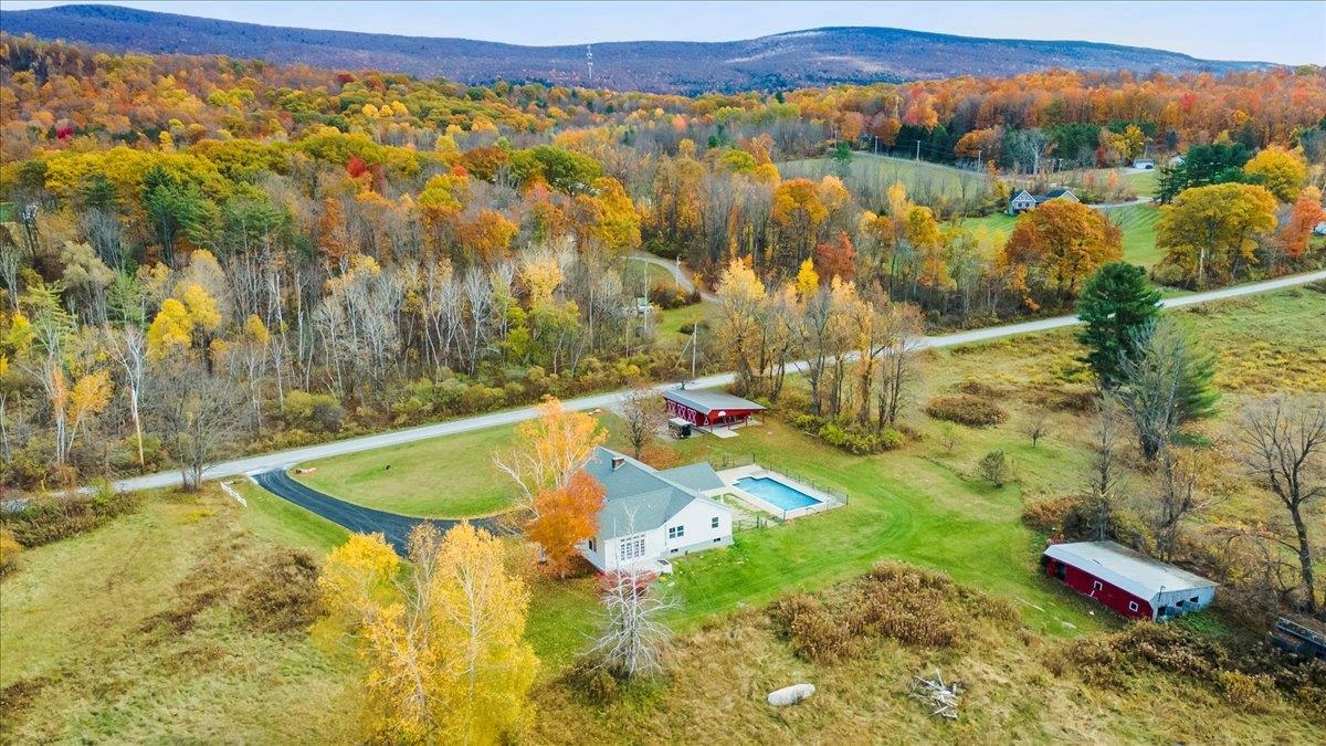 211 ROD and GUN CLUB Road