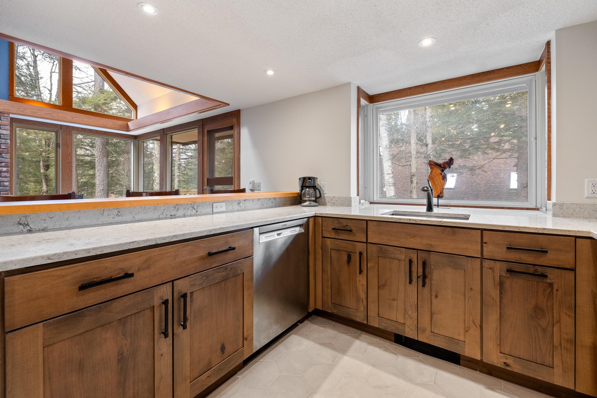 9 Pond View Road Unit: 9