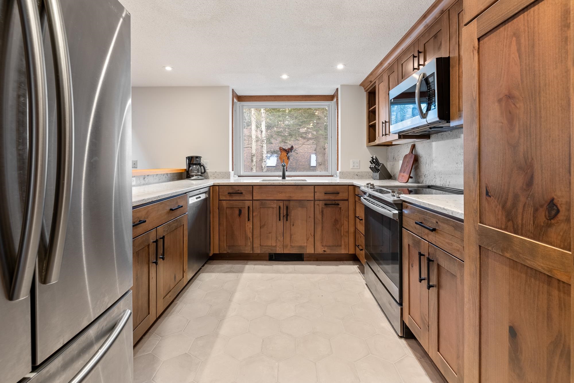 9 Pond View Road Unit: 9