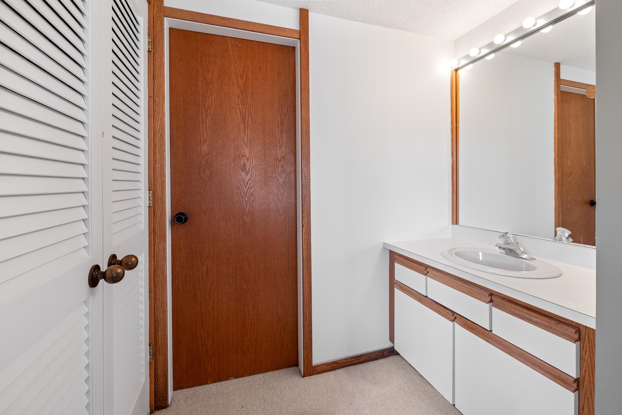 9 Pond View Road Unit: 9