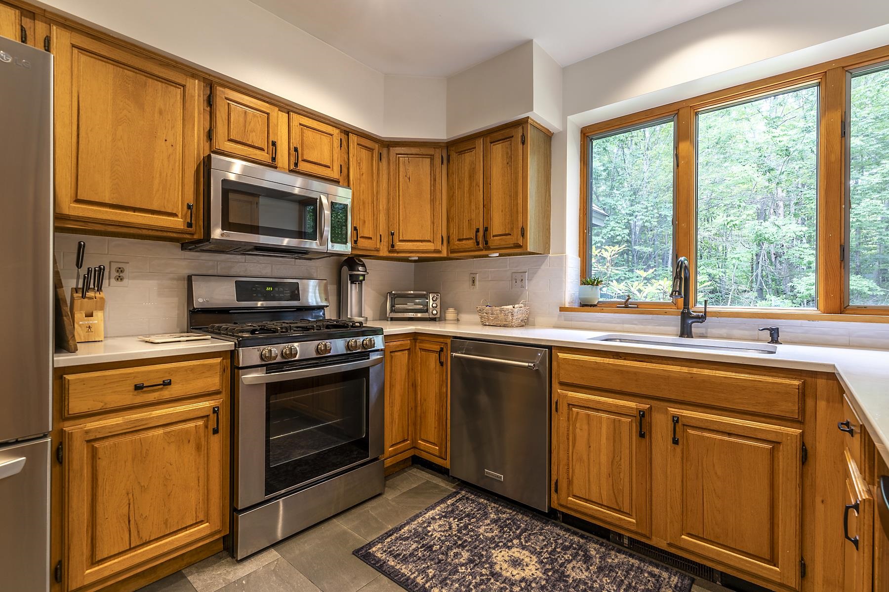5 Linscott Road