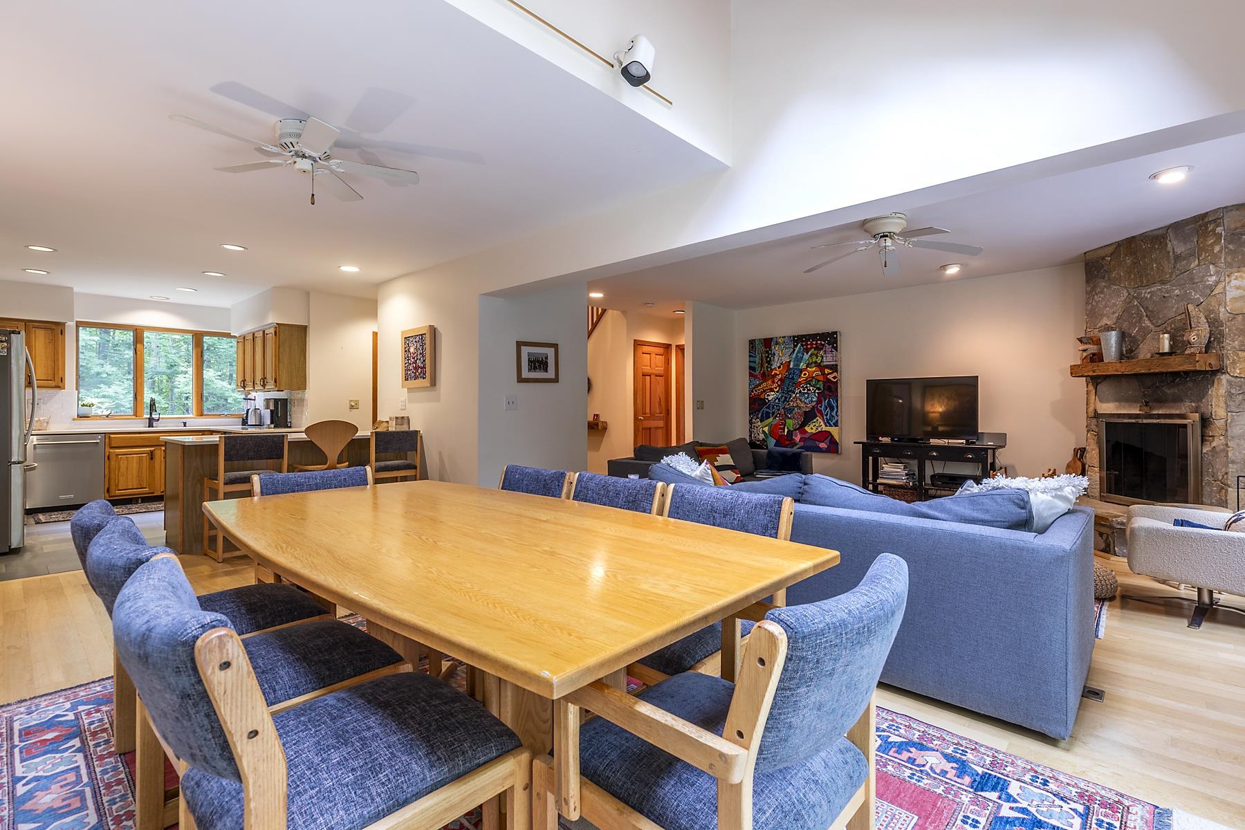 5 Linscott Road