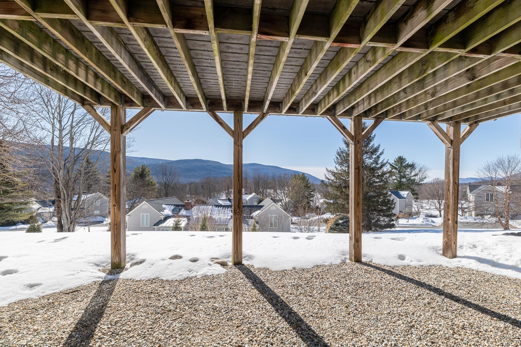 411 Equinox on the Battenkill Road Unit: H-2