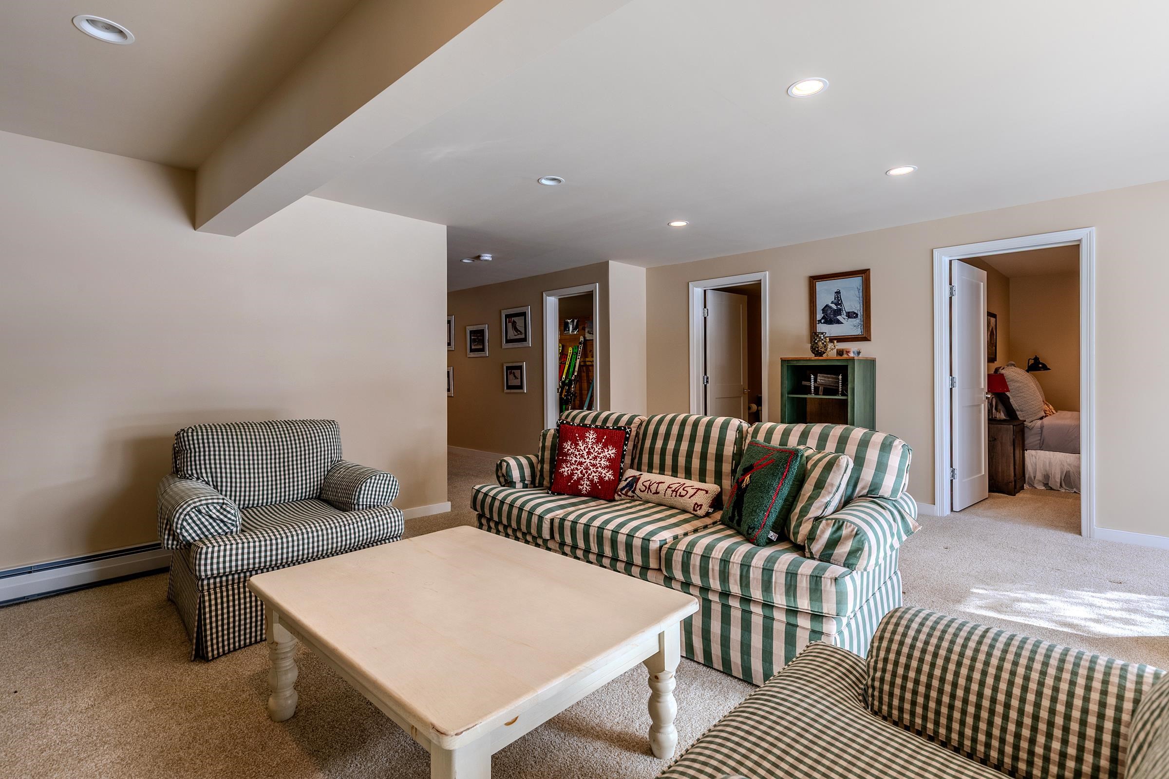 3 Linscott Road