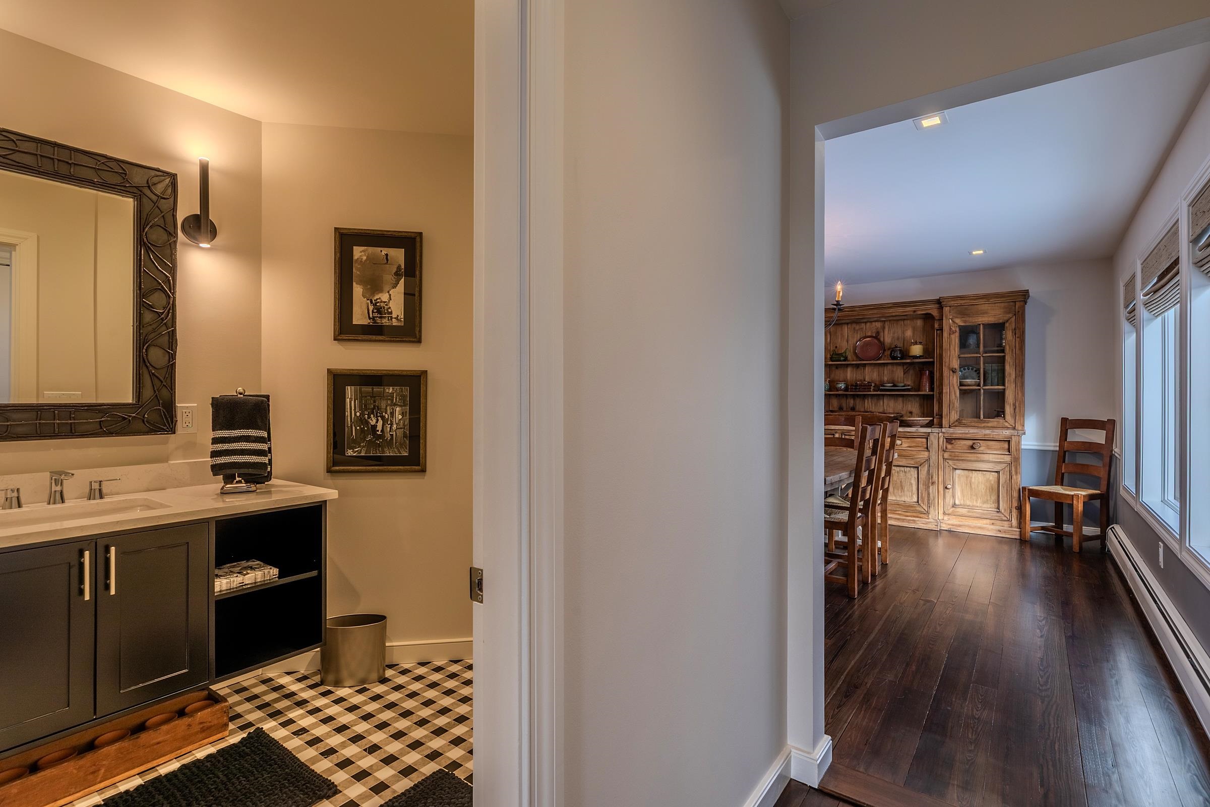 3 Linscott Road