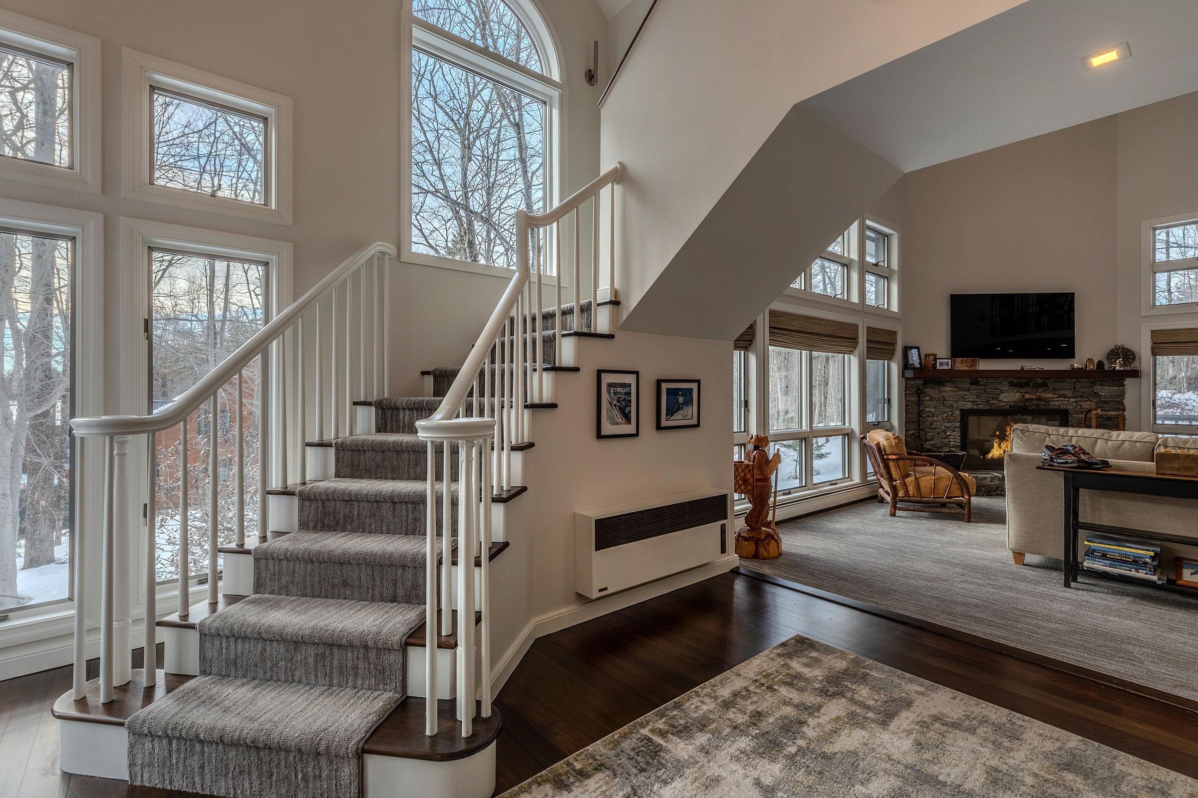 3 Linscott Road