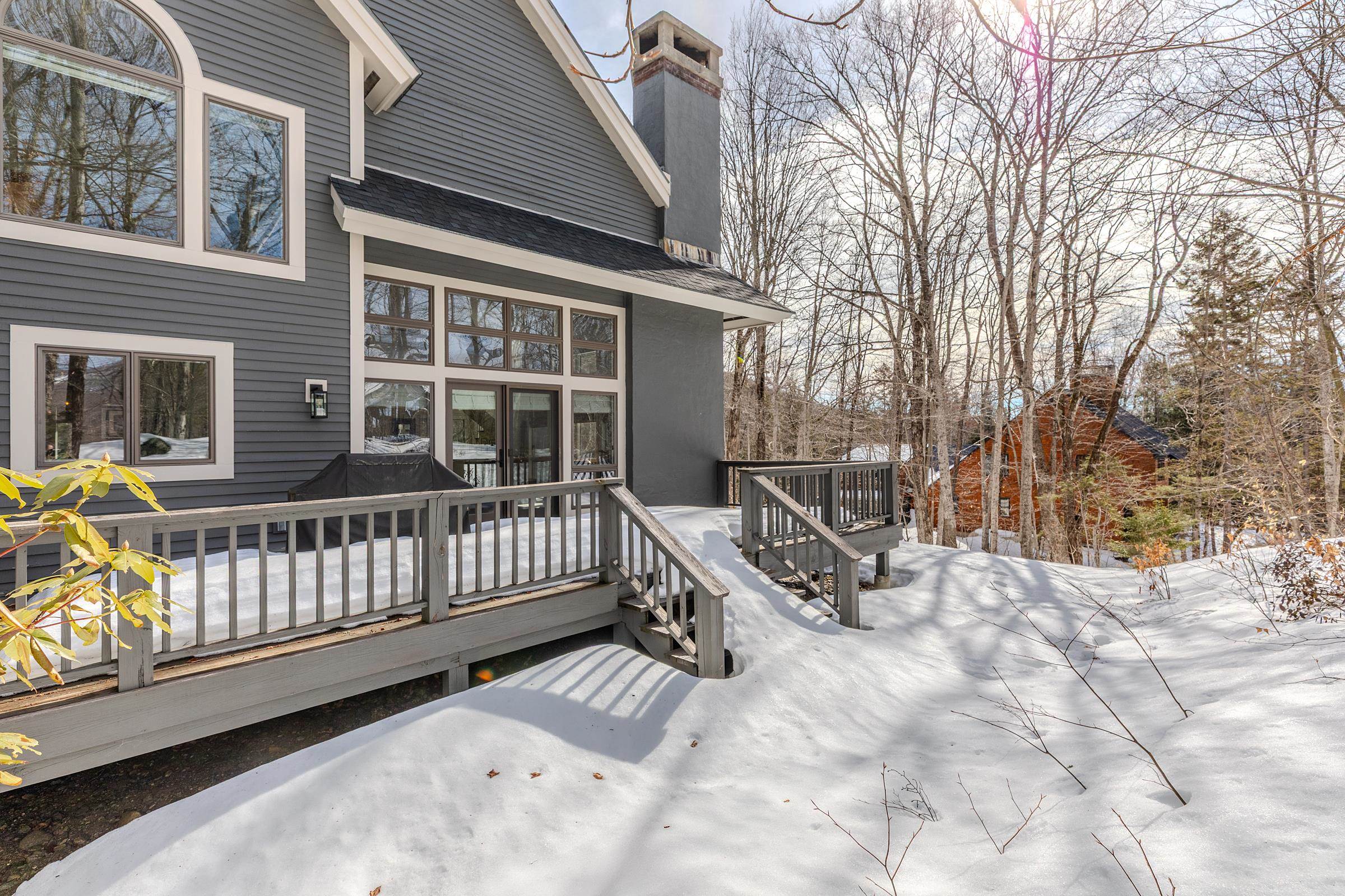 3 Linscott Road