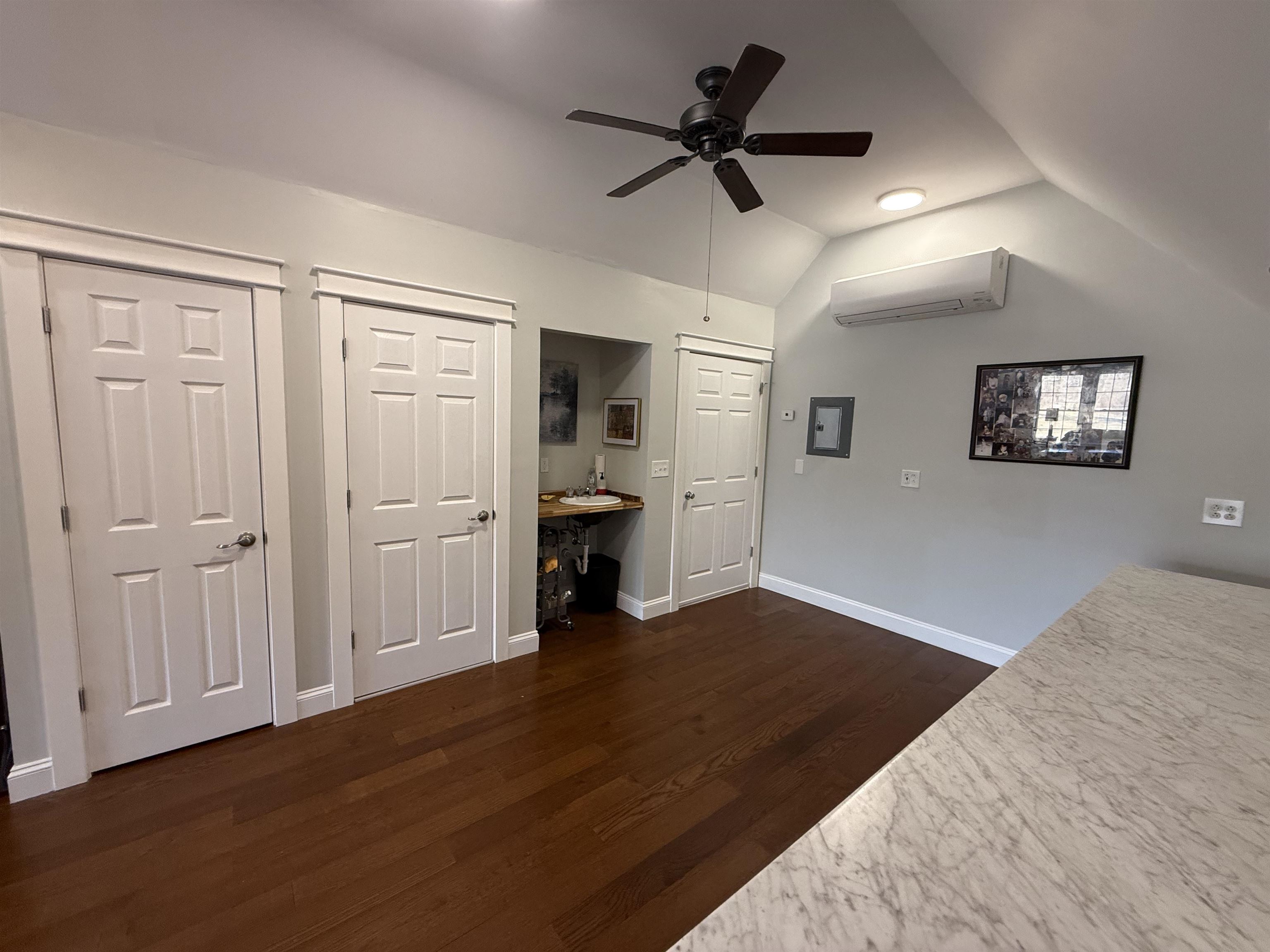 85 Limerick Lane Unit: A & B