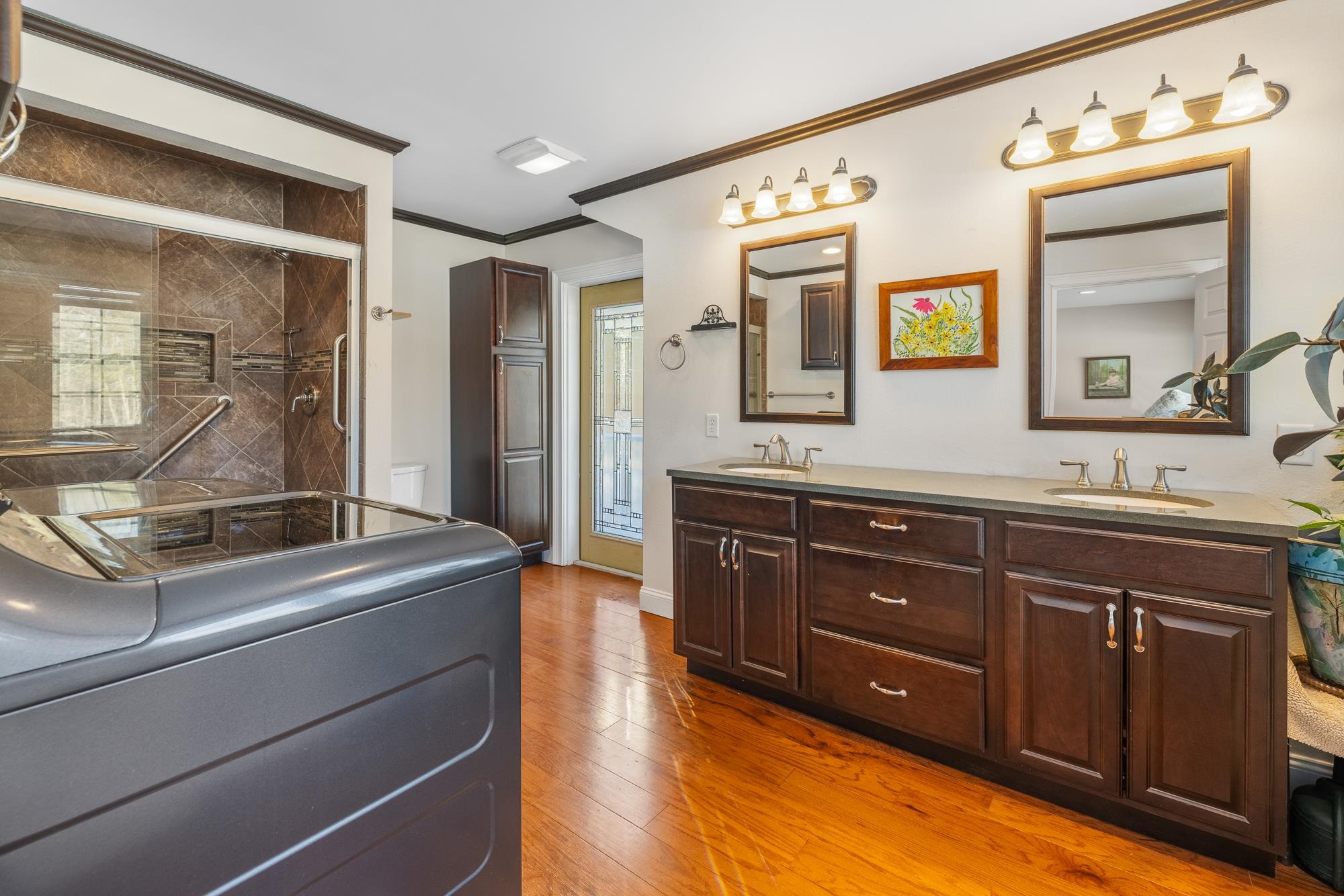 85 Limerick Lane Unit: A & B