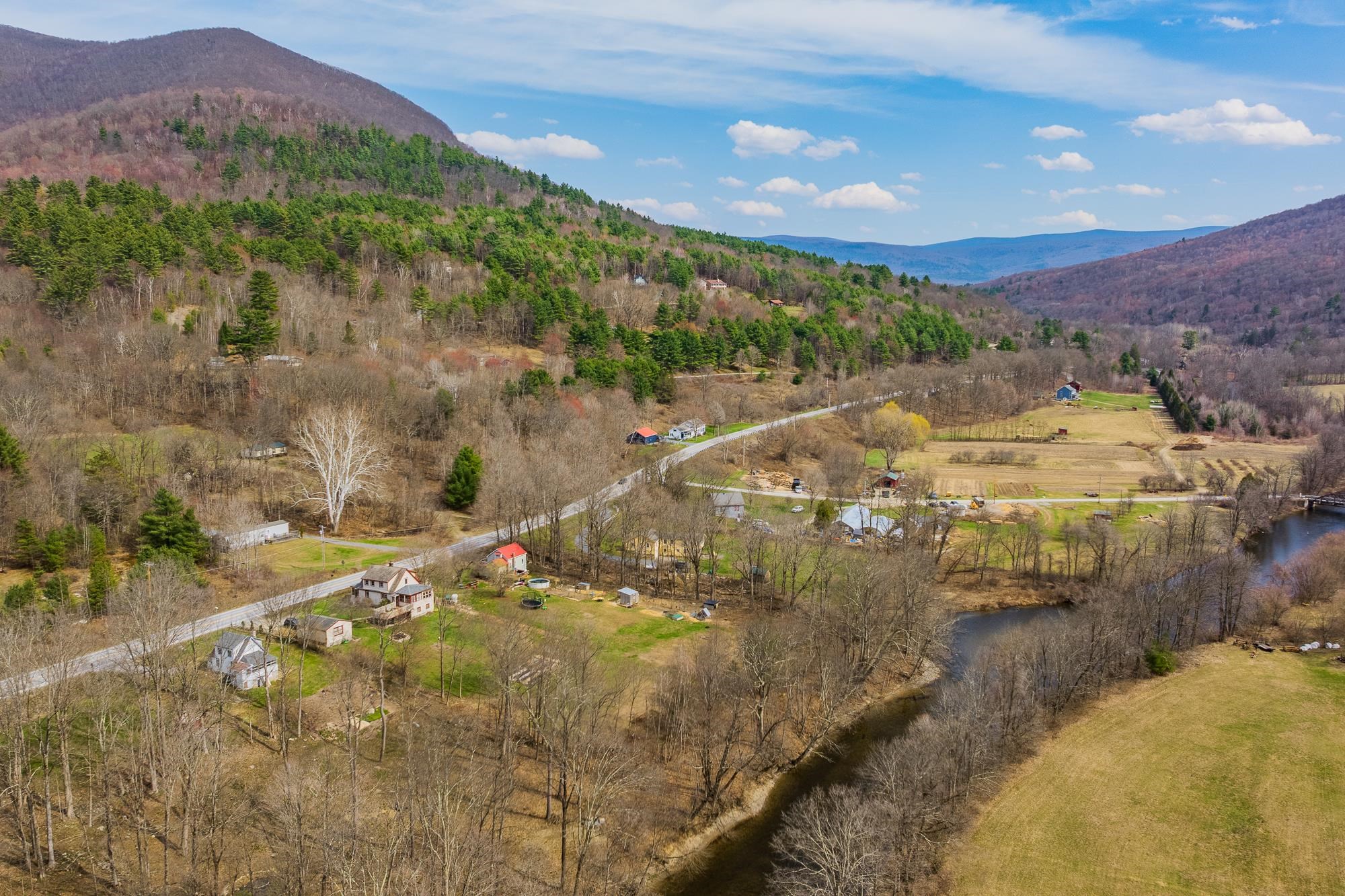 2819 Route 313