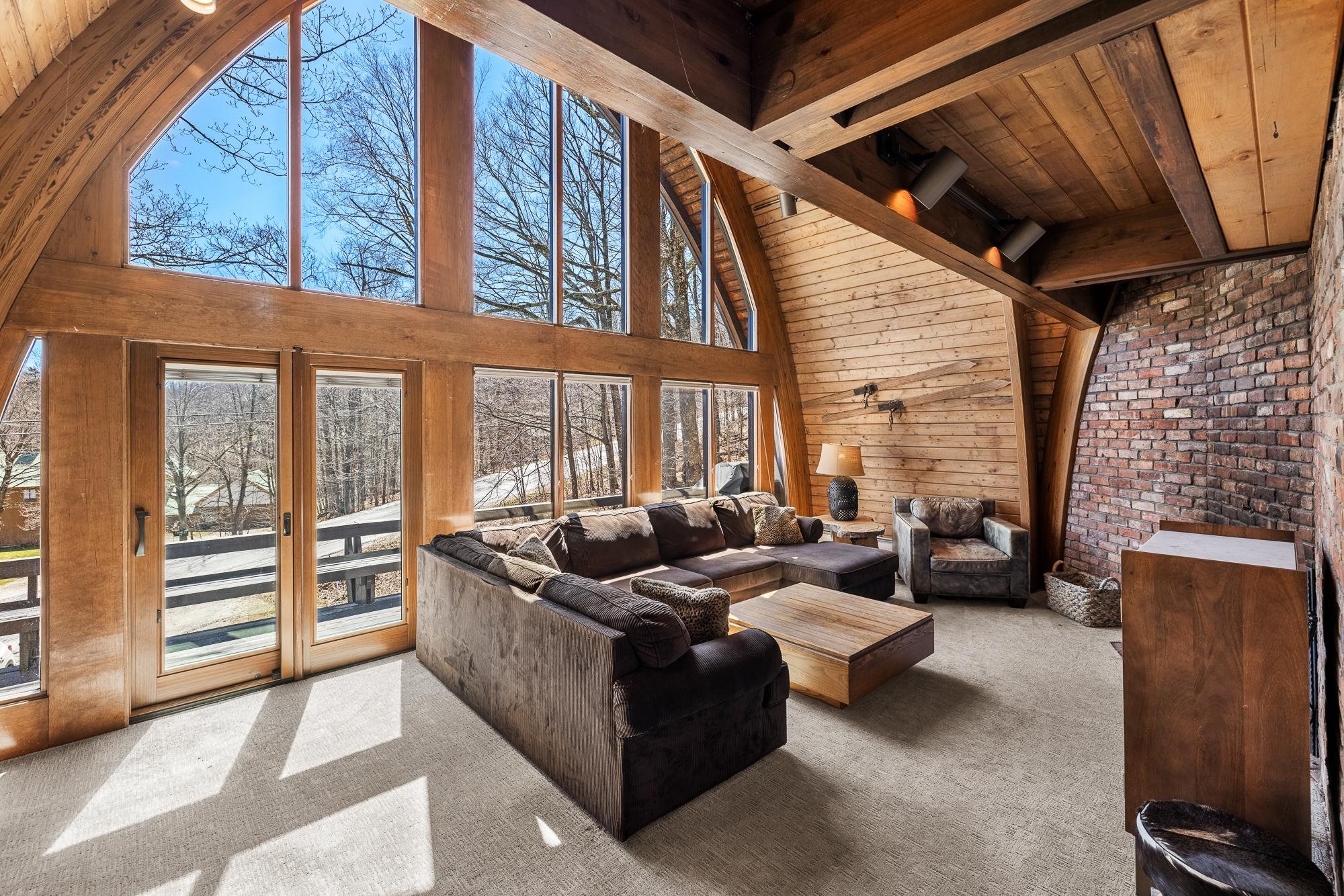 82 North Brookwood