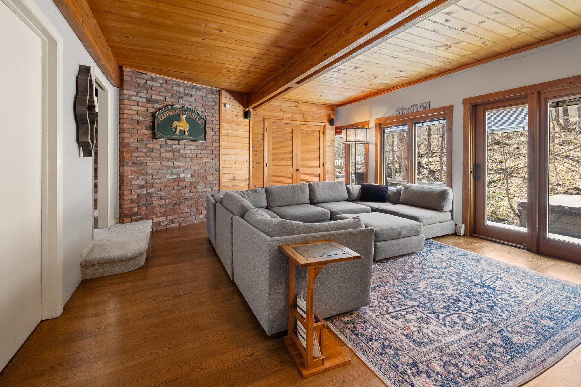 82 North Brookwood